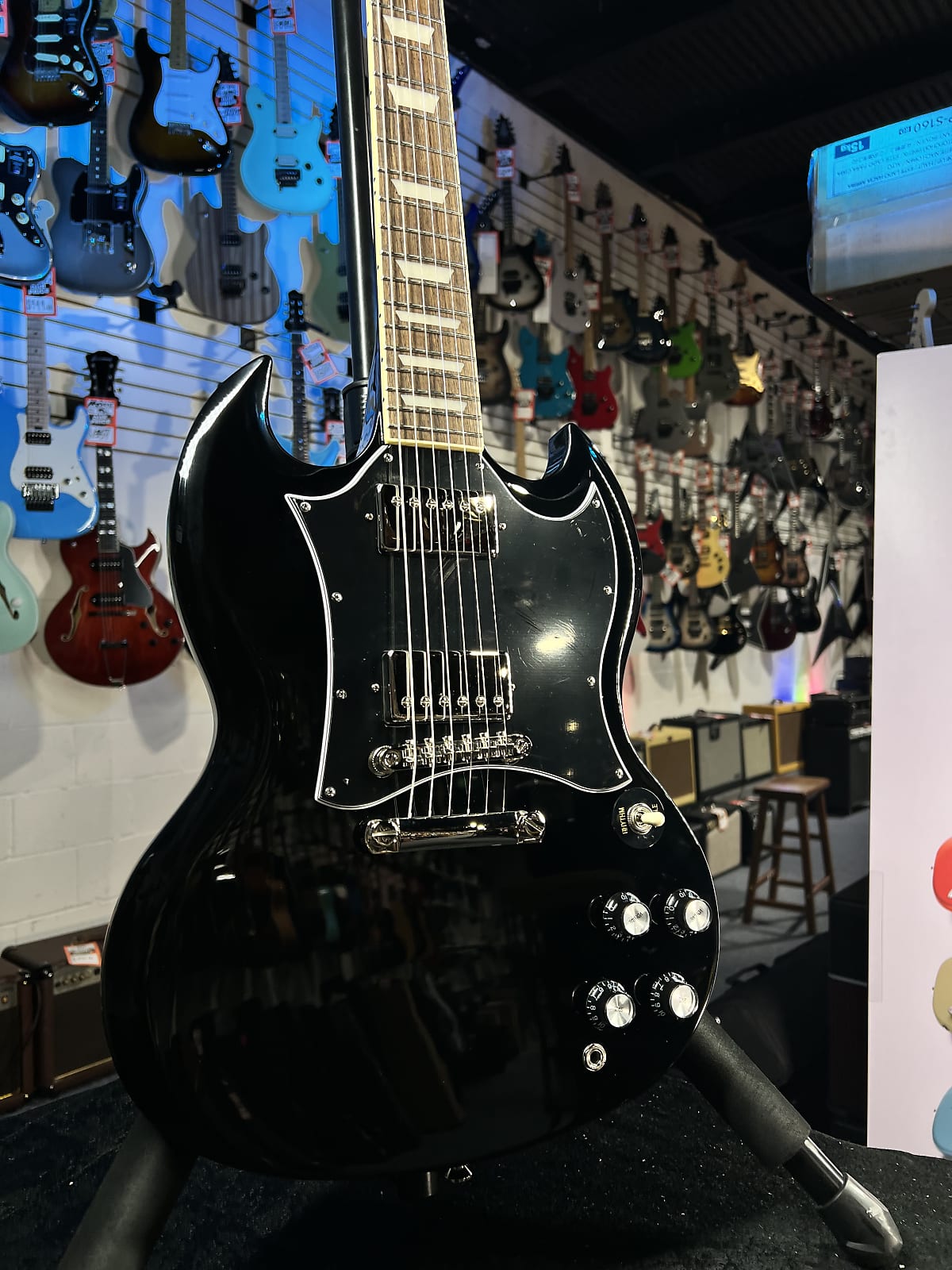 Epiphone SG Standard Ebony 2025 - Ebony, with Premium Gig Bag, Get Plekd 421