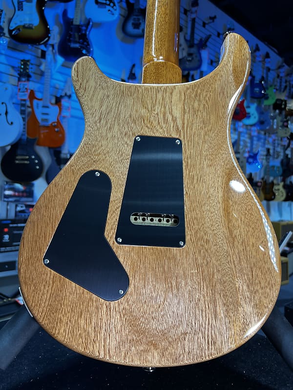 New 2024 PRS Custom 24 – Custom Color – Faded Charcoal Smokewrap Burst/Natural back w PRS Case, Ath Dlr Get Plekd 101