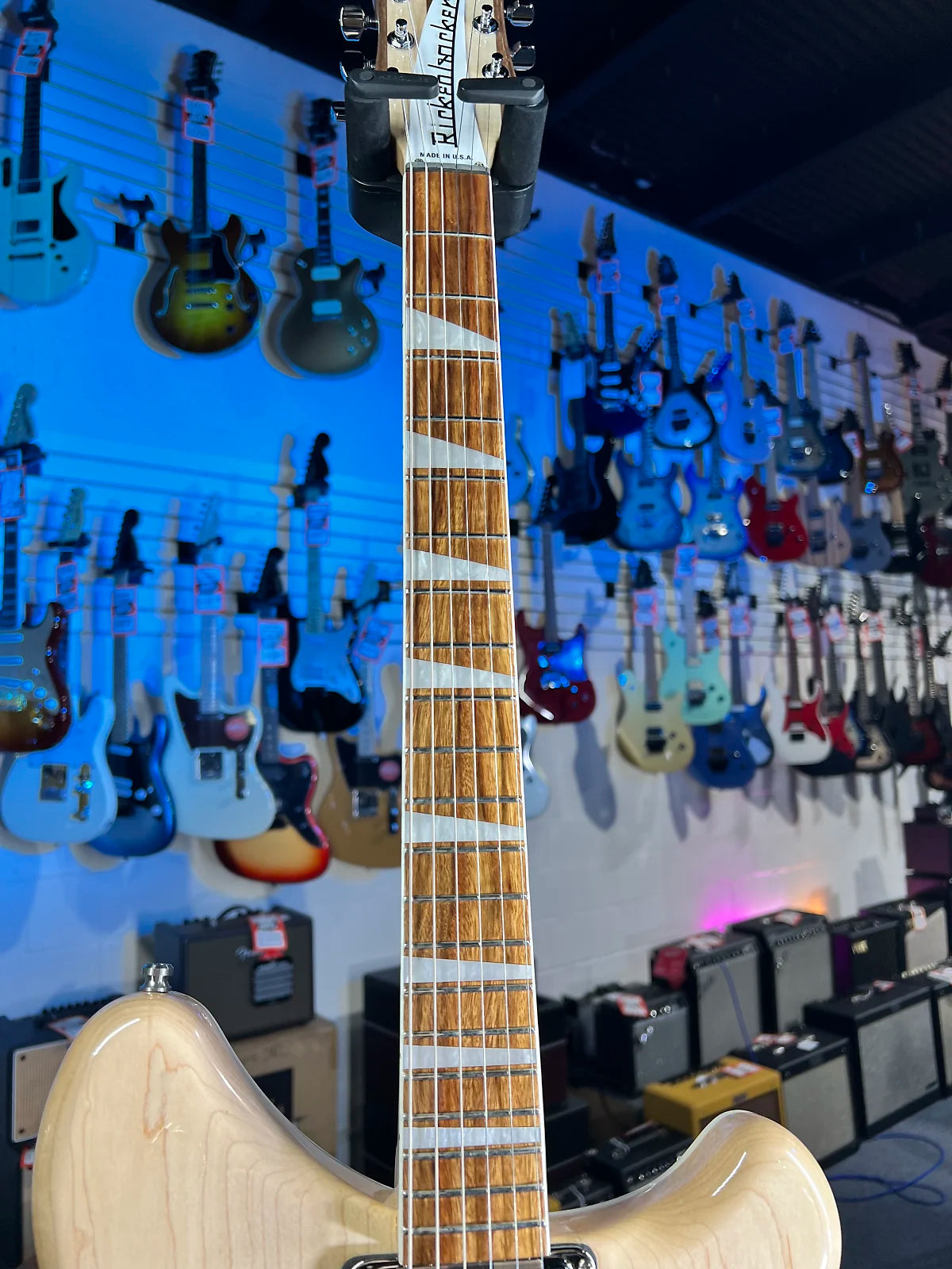 New Rickenbacker 360 Mapleglo Electric Guitar w/ OHSCase, Free Ship, Auth Dealer 360MG 770