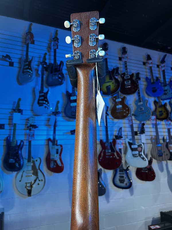 Martin 000-17 Acoustic Guitar - Whiskey Sunset Burst Left Handed GET PLEK'D! 545