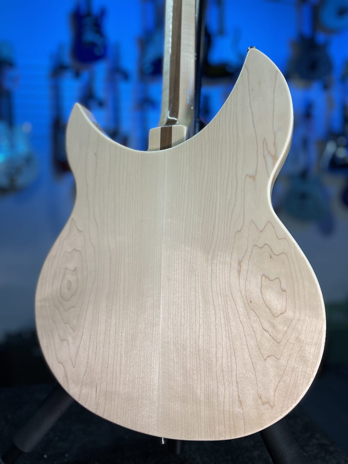 New 2024 Rickenbacker 330 Guitar - Mapleglo, with Rickenbacker Case, 330MG 732