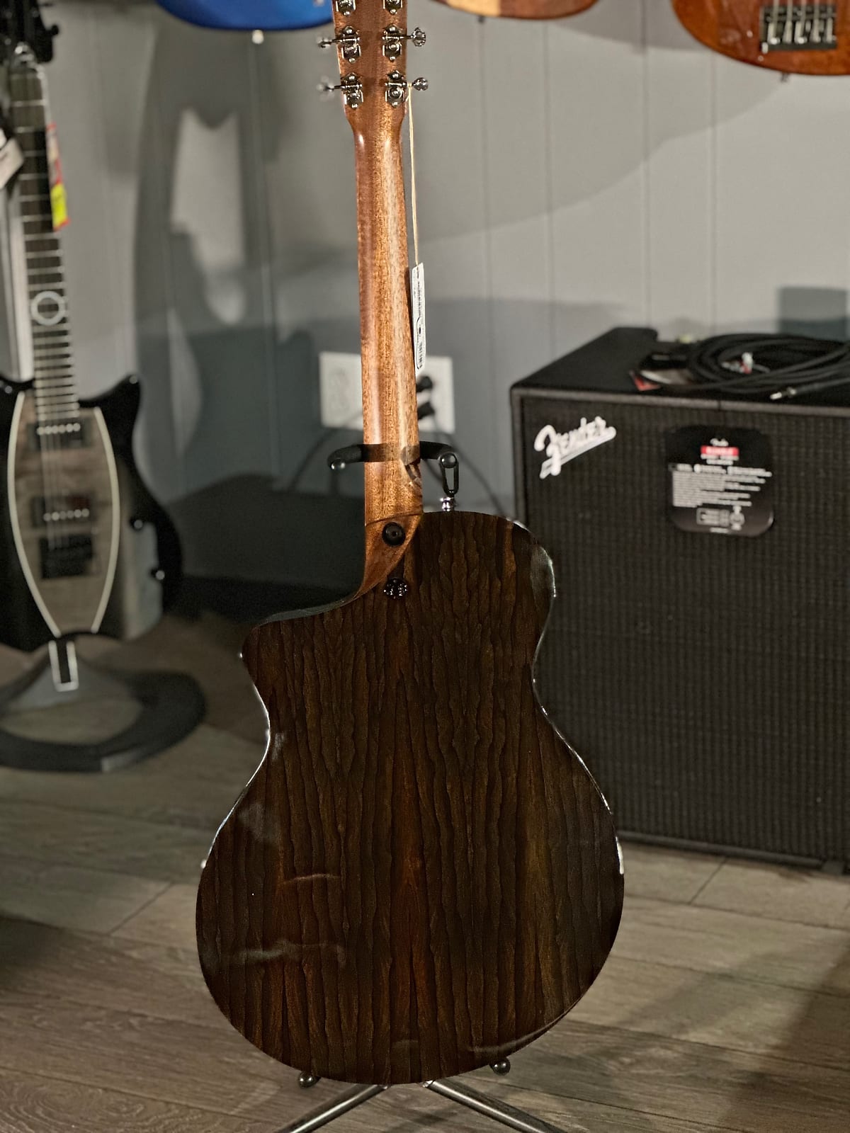 SC-13E Special Acoustic-Electric Guitar - burst #560