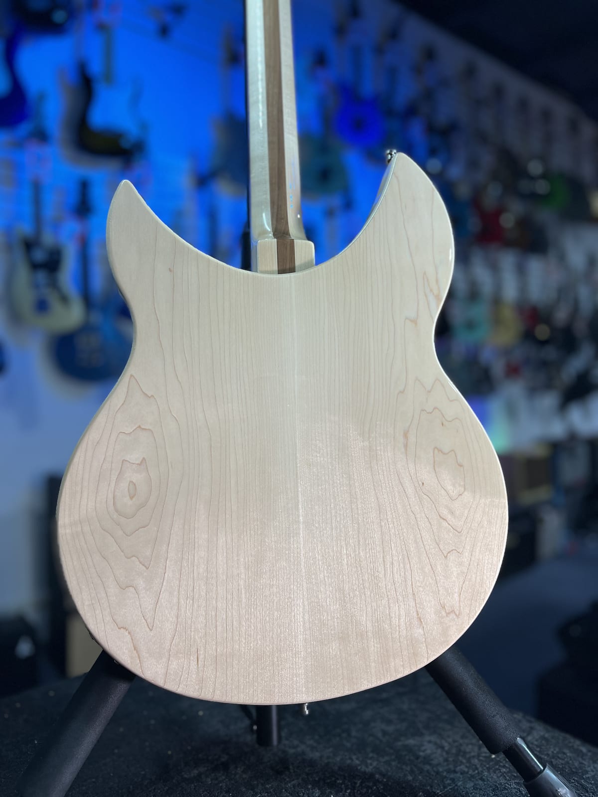 New 2024 Rickenbacker 330 Guitar - Mapleglo, with Rickenbacker Case, 330MG 732