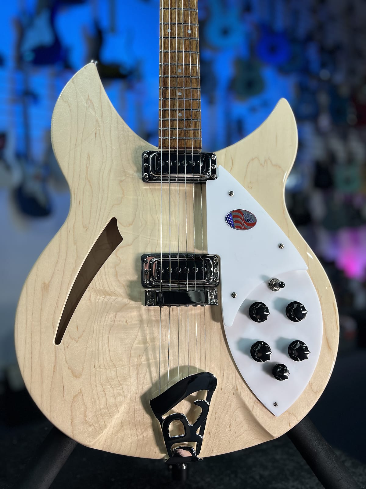 New 2025 Rickenbacker 330 Guitar - Mapleglo, with Rickenbacker Case, 330MG 736
