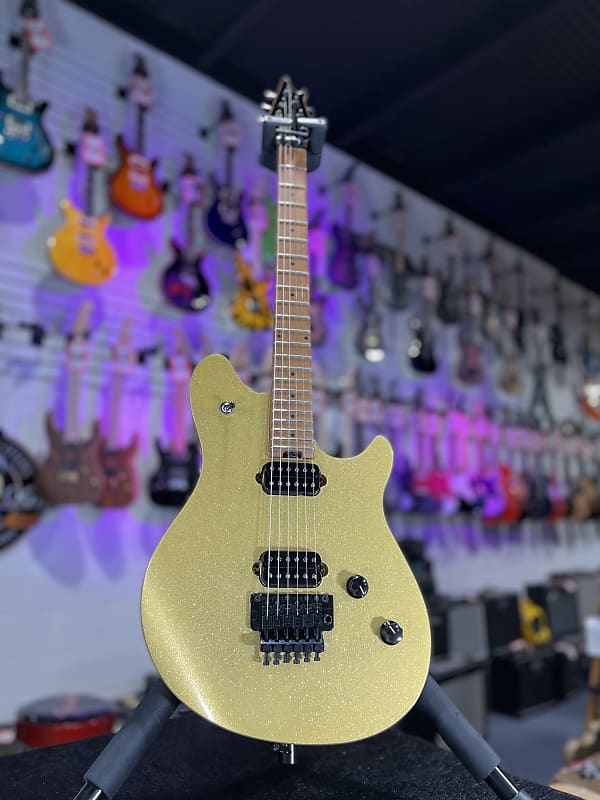 EVH Wolfgang Standard Electric Guitar - Gold Sparkle *FREE PLEK WITH PURCHASE* 522