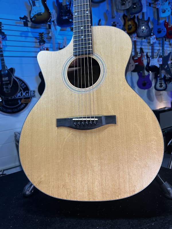 Eastman Guitars AC122-1CE Grand Auditorium Natural Left Handed GET PLEK'D! 288