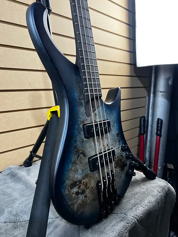 EHB Ergonomic Headless Bass Guitar - Cosmic Blue Starburst Flat #111 GET PLEK'D!