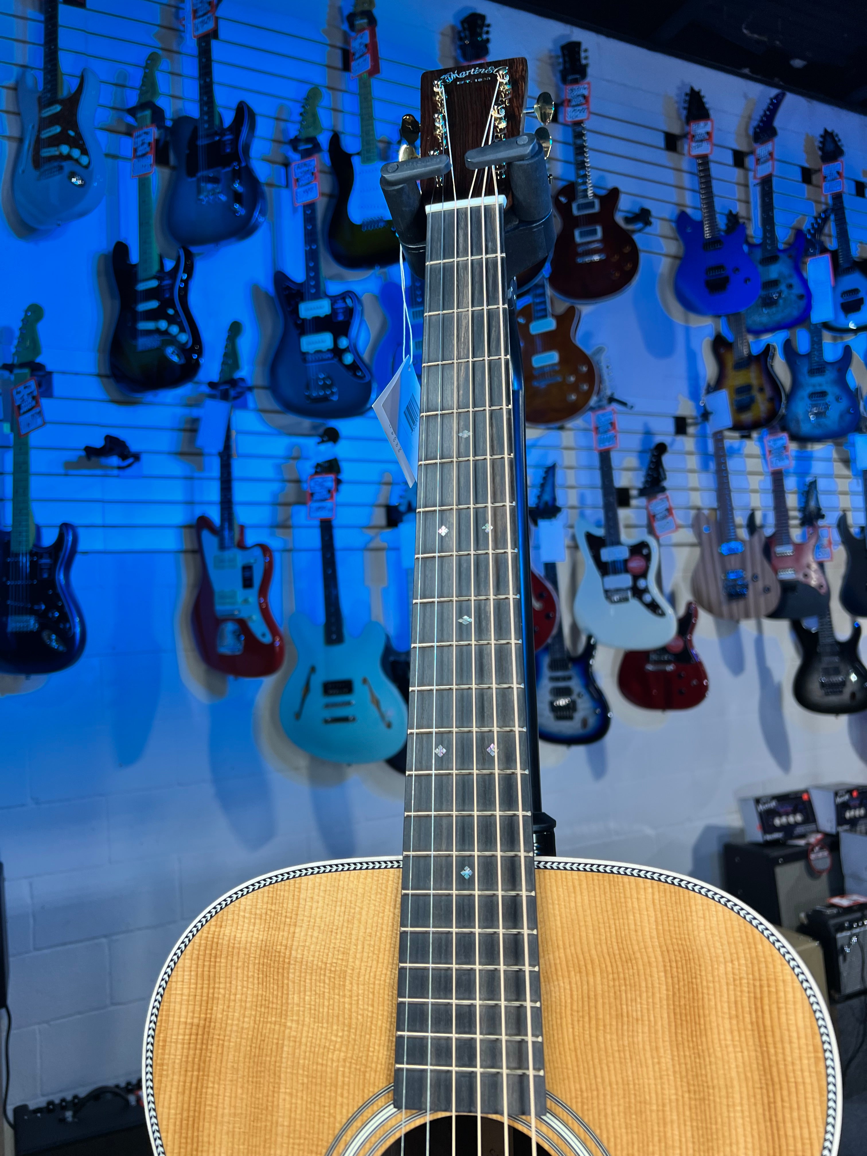 Martin OM-28 Modern Deluxe Left-Handed Acoustic Guitar - Natural 220 GET PLEK'D!