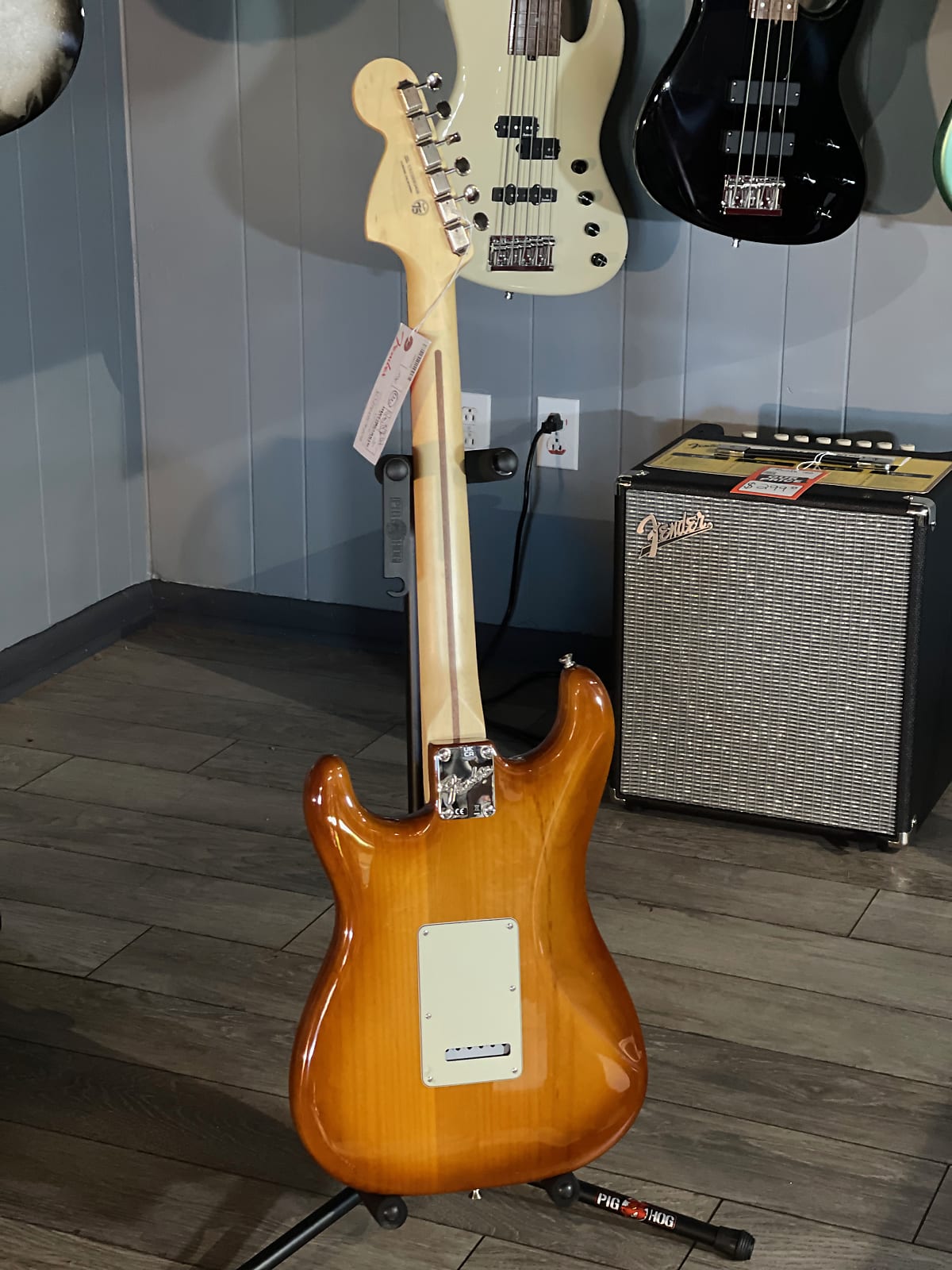 American Performer Stratocaster Electric Guitar - Honey Burst W/ Rosewood Fretboard #408