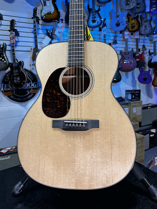 Martin 000-18 Left Handed Modern Deluxe Acoustic Guitar - Natural Auth Deal Free Ship! 242 GET PLEK’D!