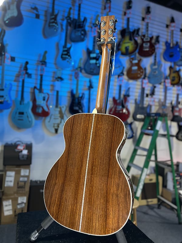 Martin 000-28 Left-Handed Acoustic Guitar - Natural Auth Deal Free Ship! 002 GET PLEK’D!