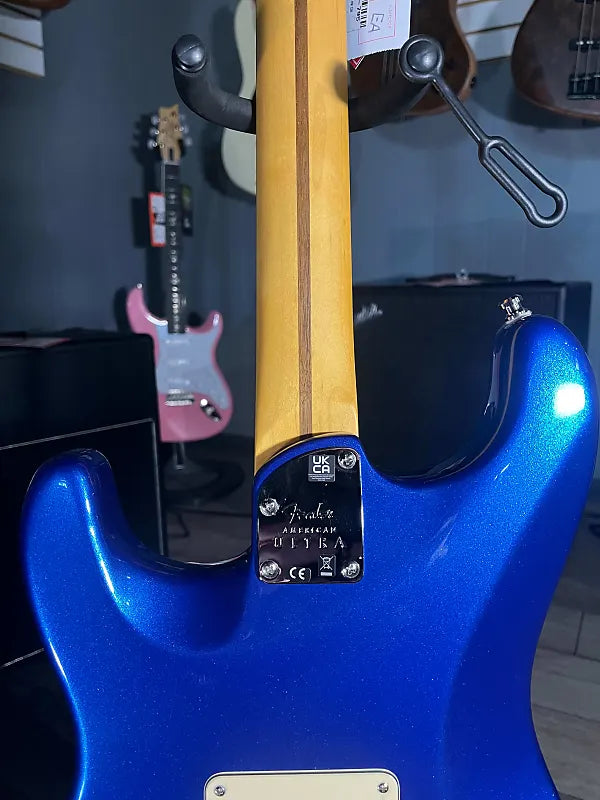 American Ultra Stratocaster HSS - Cobra Blue W/ Rosewood Fretboard #667