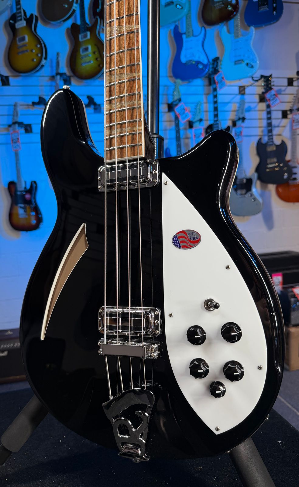 Rickenbacker 4005VJG Jetglo