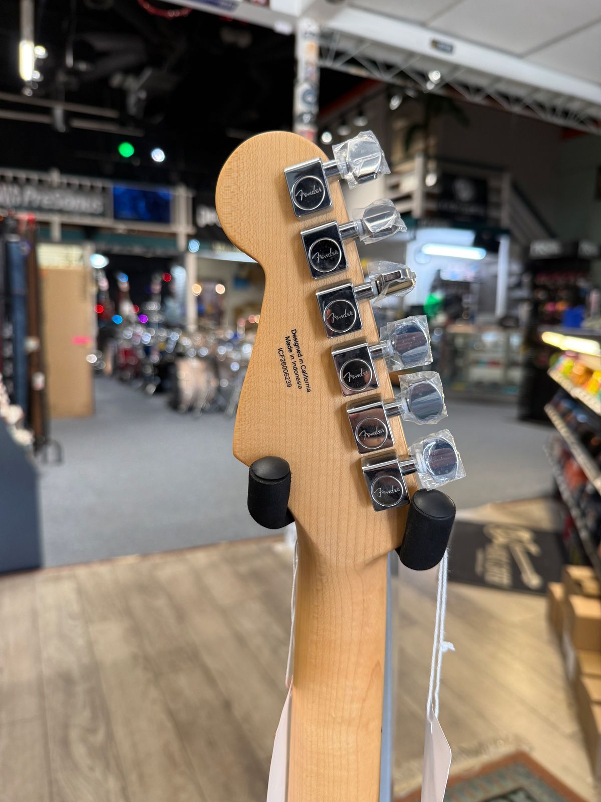 Fender Standard Stratocaster, Olympic White #239