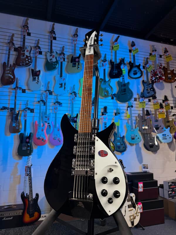Rickenbacker 325C64 Jetglo