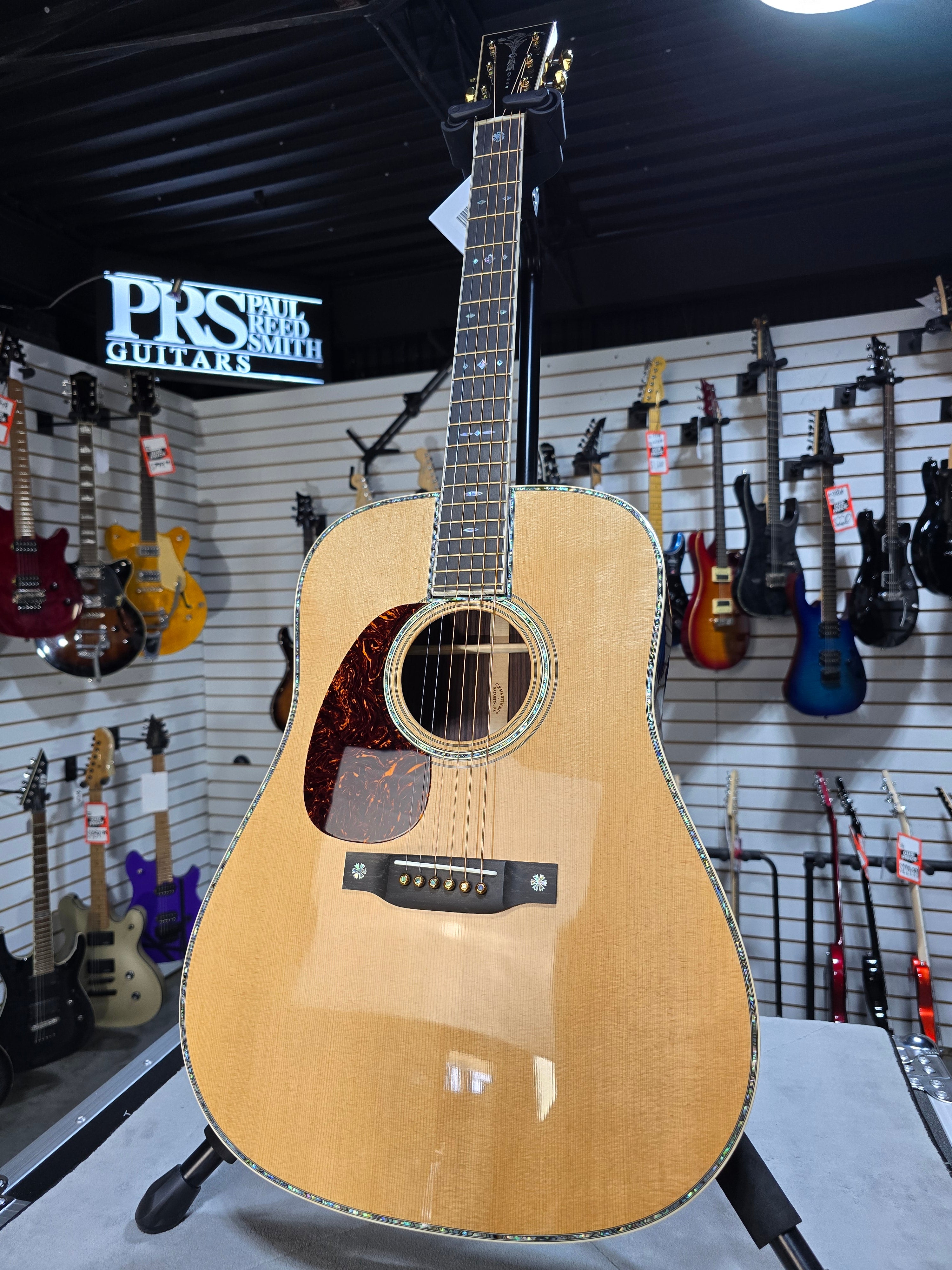 Martin D-42 Modern Deluxe Left-Handed Natural