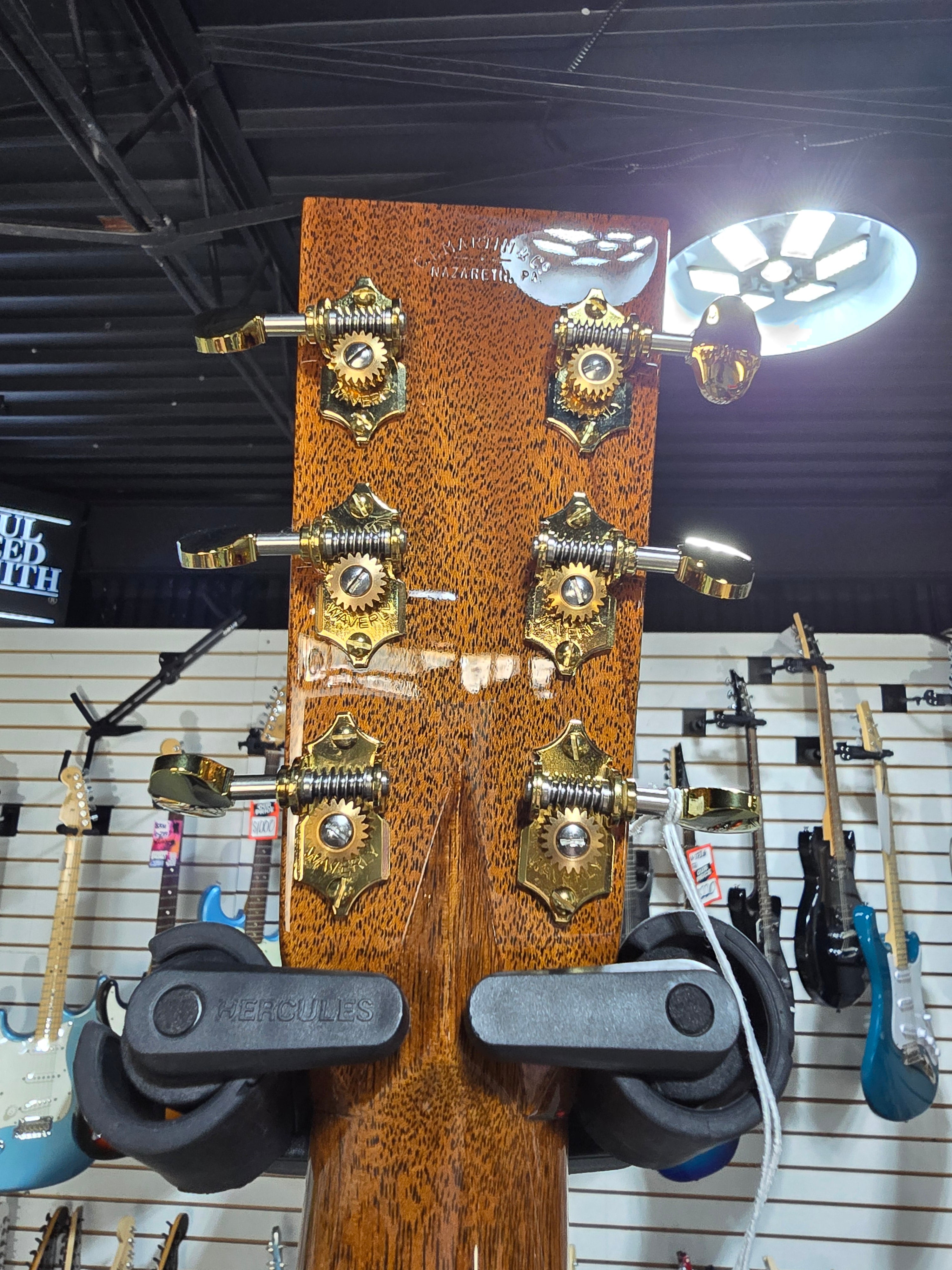 Martin D-42 Modern Deluxe Left-Handed Natural