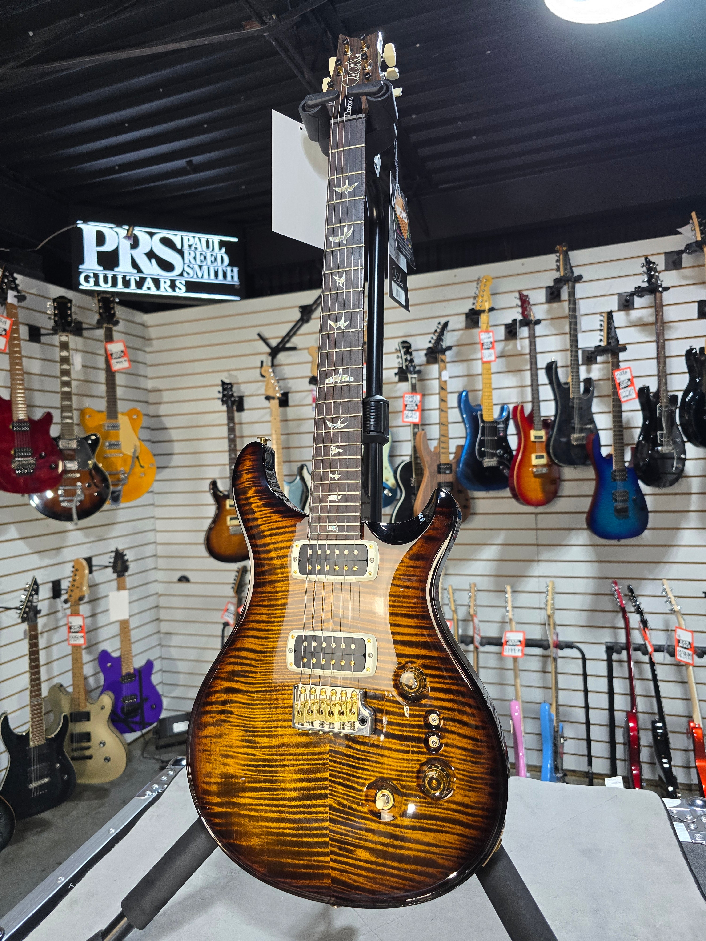 PRS Custom 24-08 10-Top Black Gold Wrap Burst | C&M Music Center