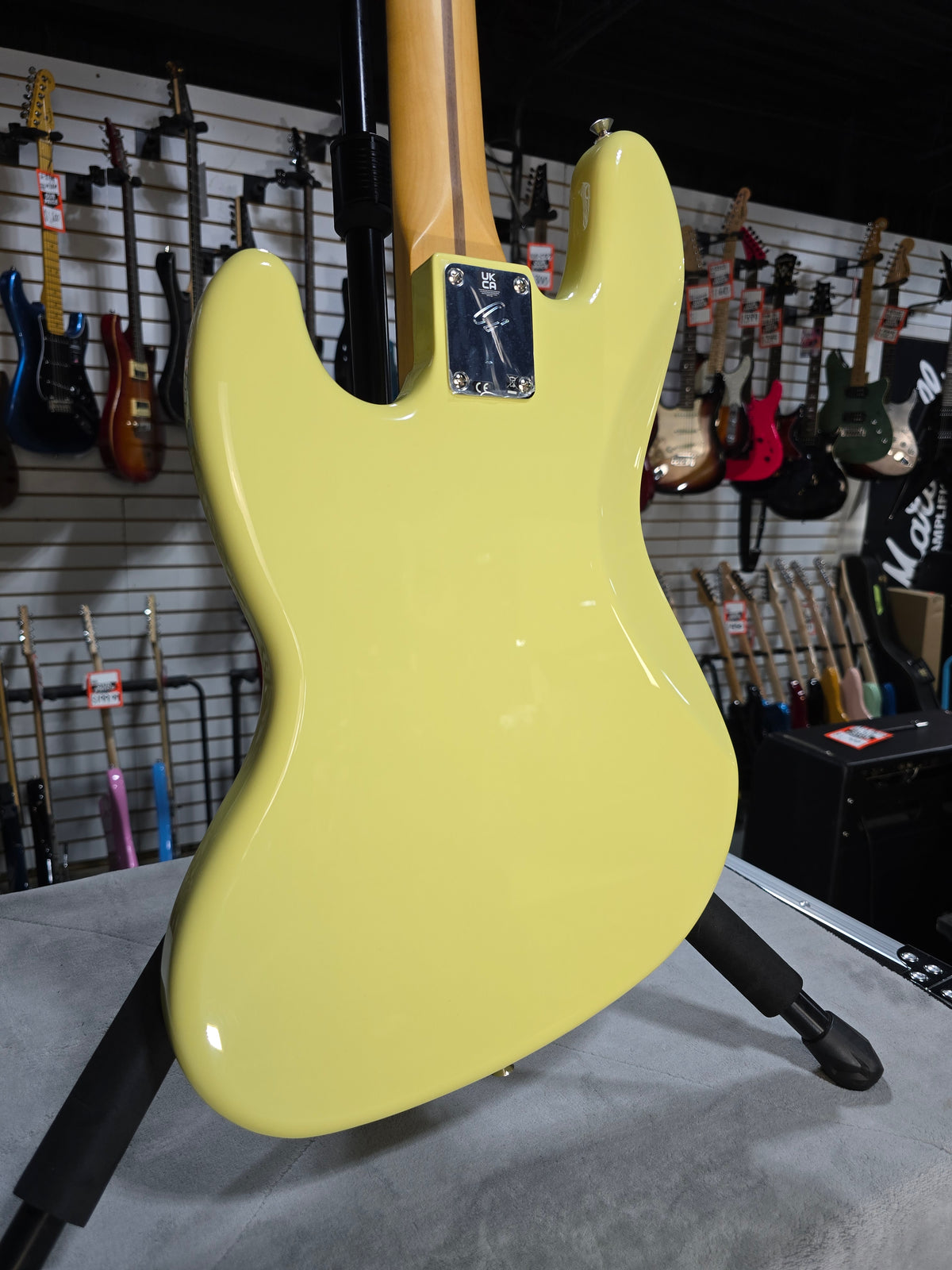 Fender Player II Jazz Bass Hialeah Yellow
