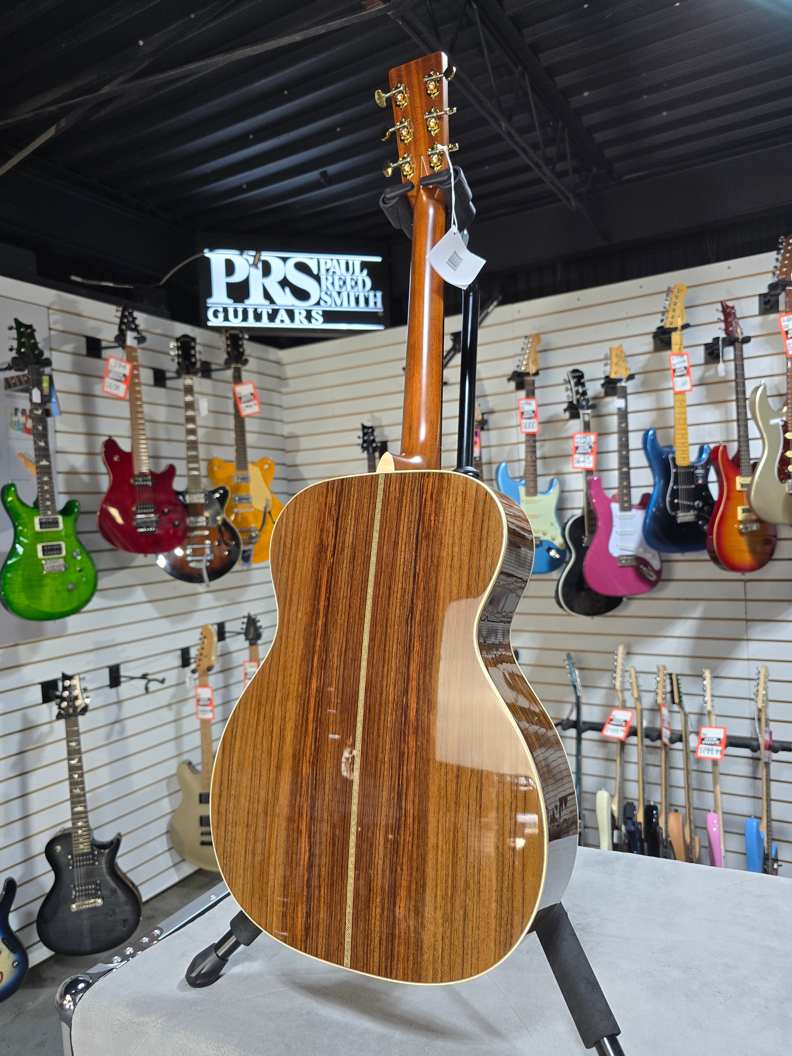 Martin 000-28 Modern Deluxe Natural