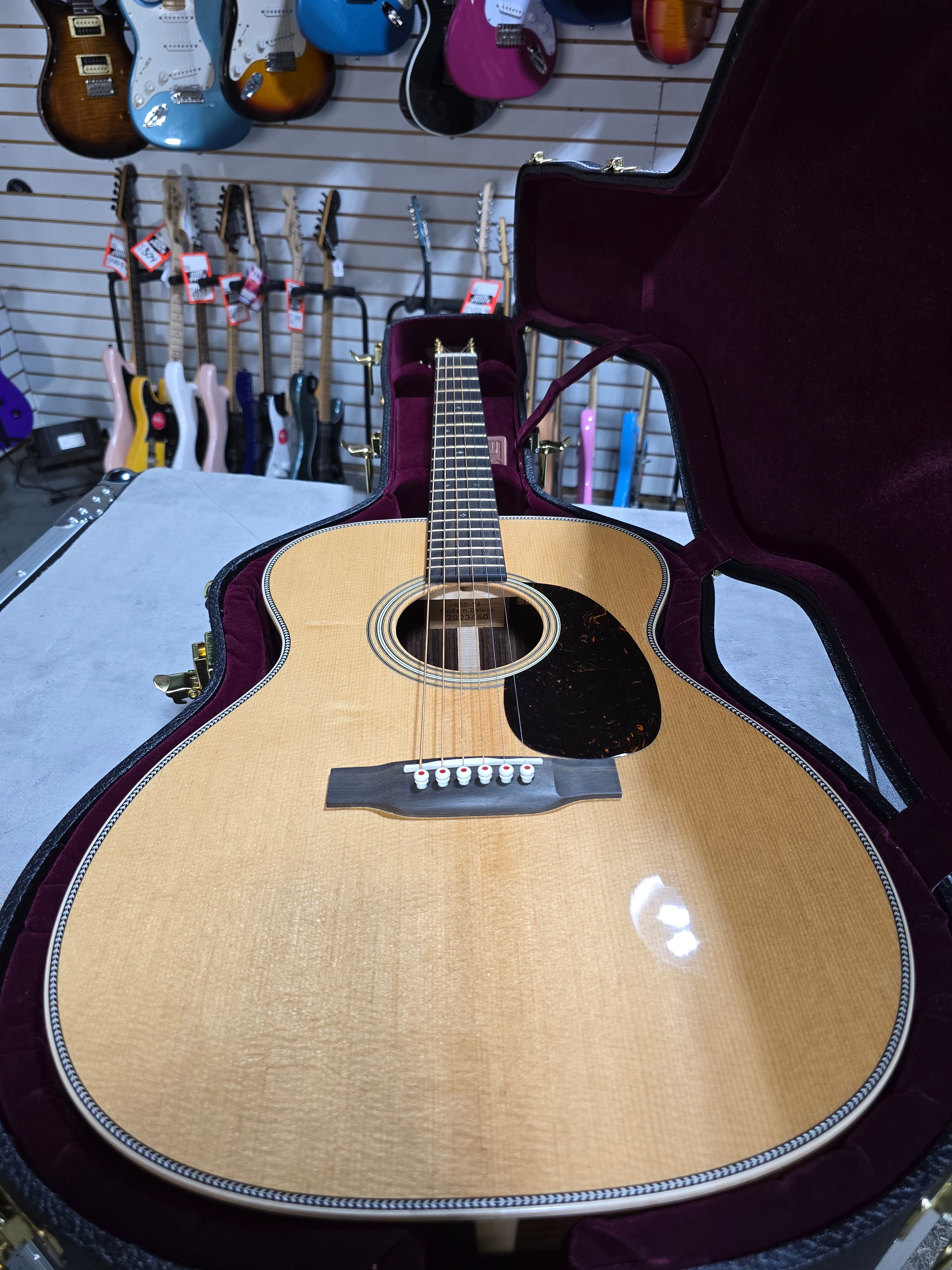 Martin 000-28 Modern Deluxe Natural