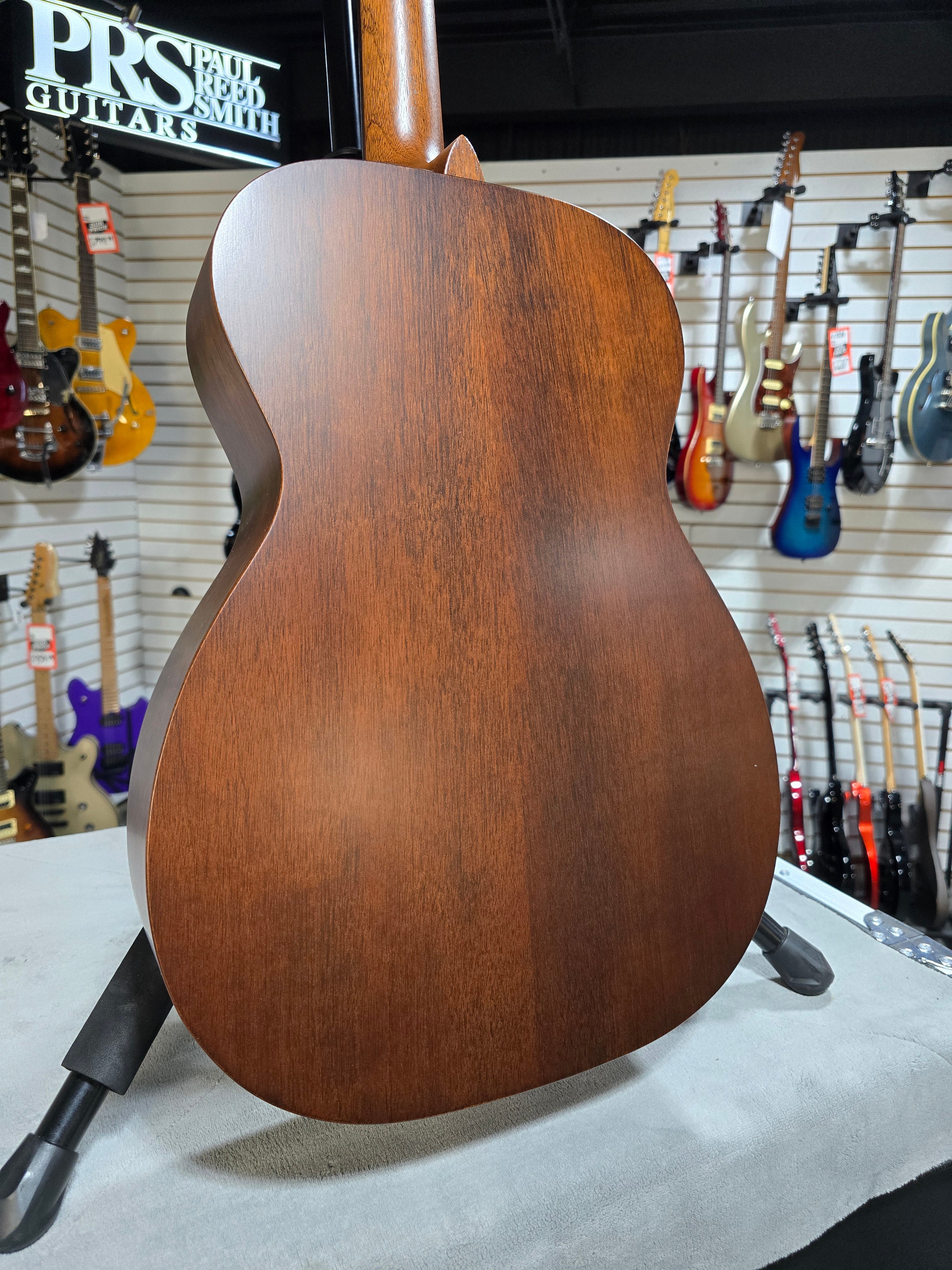 Martin 000-15M StreetMaster Acoustic Guitar - Mahogany Burst w/Gig Bag & PLEK*D #389