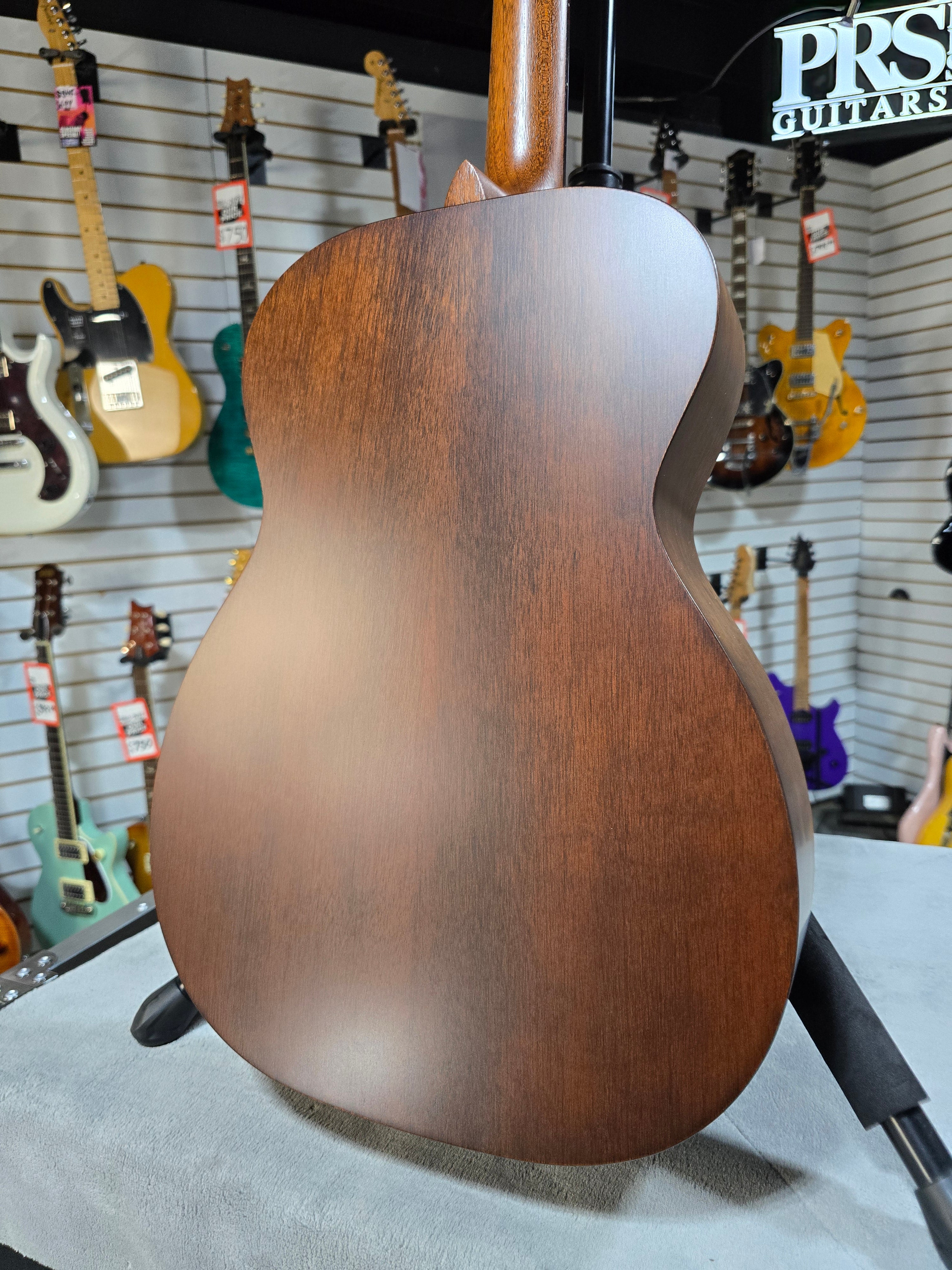 Martin 000-15M StreetMaster Acoustic Guitar - Mahogany Burst w/Gig Bag & PLEK*D #389