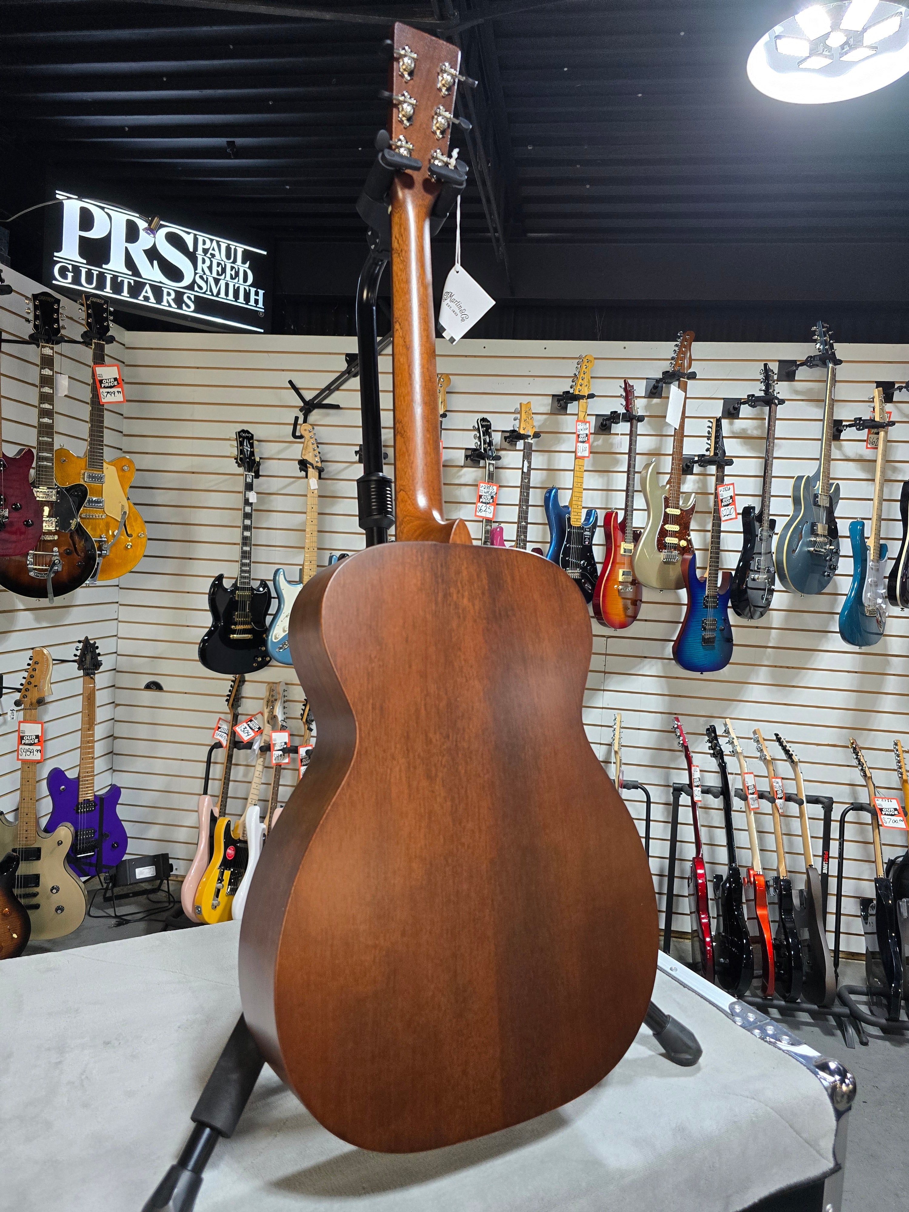 Martin 000-15M StreetMaster Acoustic Guitar - Mahogany Burst w/Gig Bag & PLEK*D #389