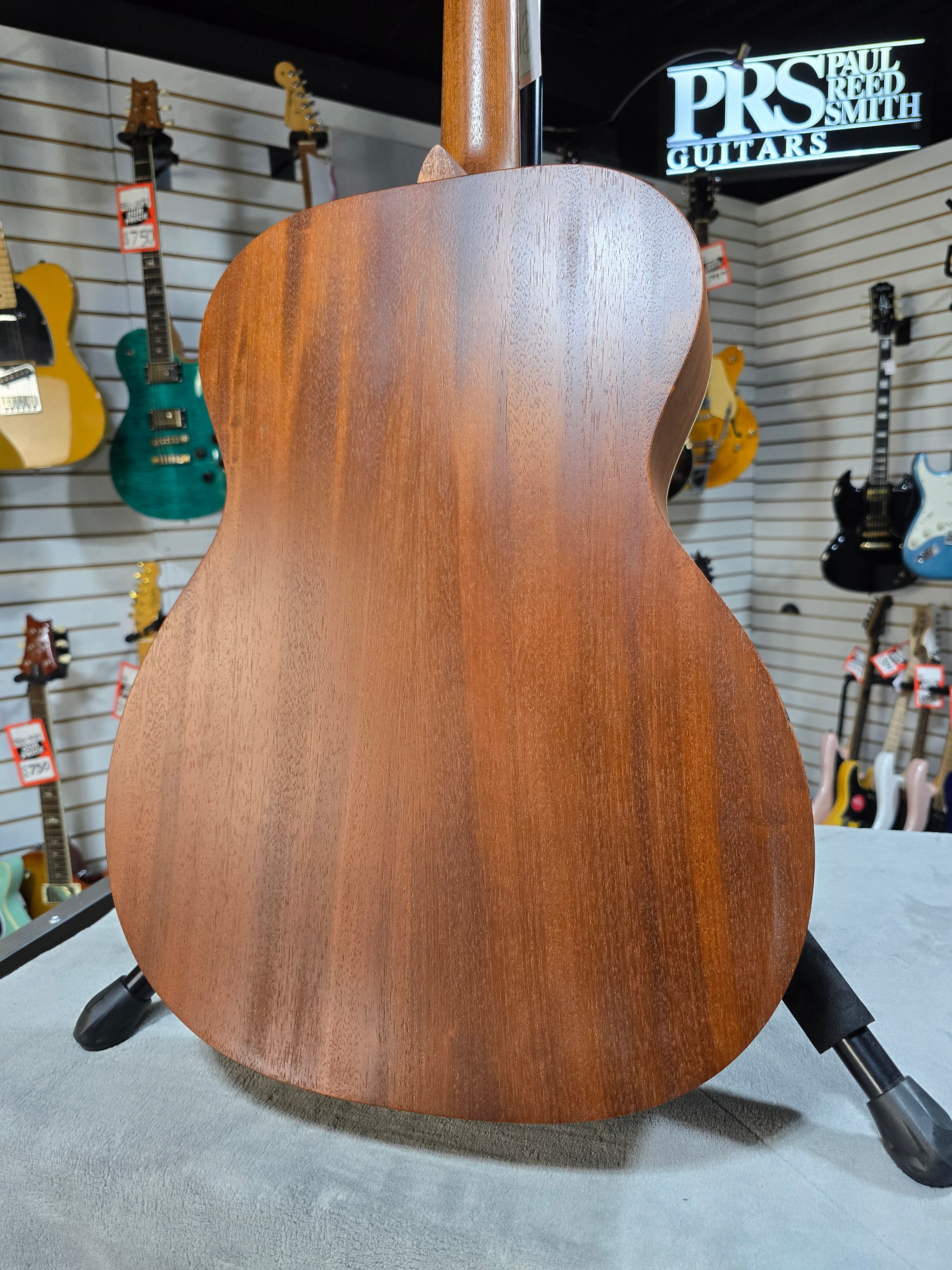 Martin 000-17 Acoustic Guitar - Whiskey Sunset w/Gig Bag & PLEK*D #767