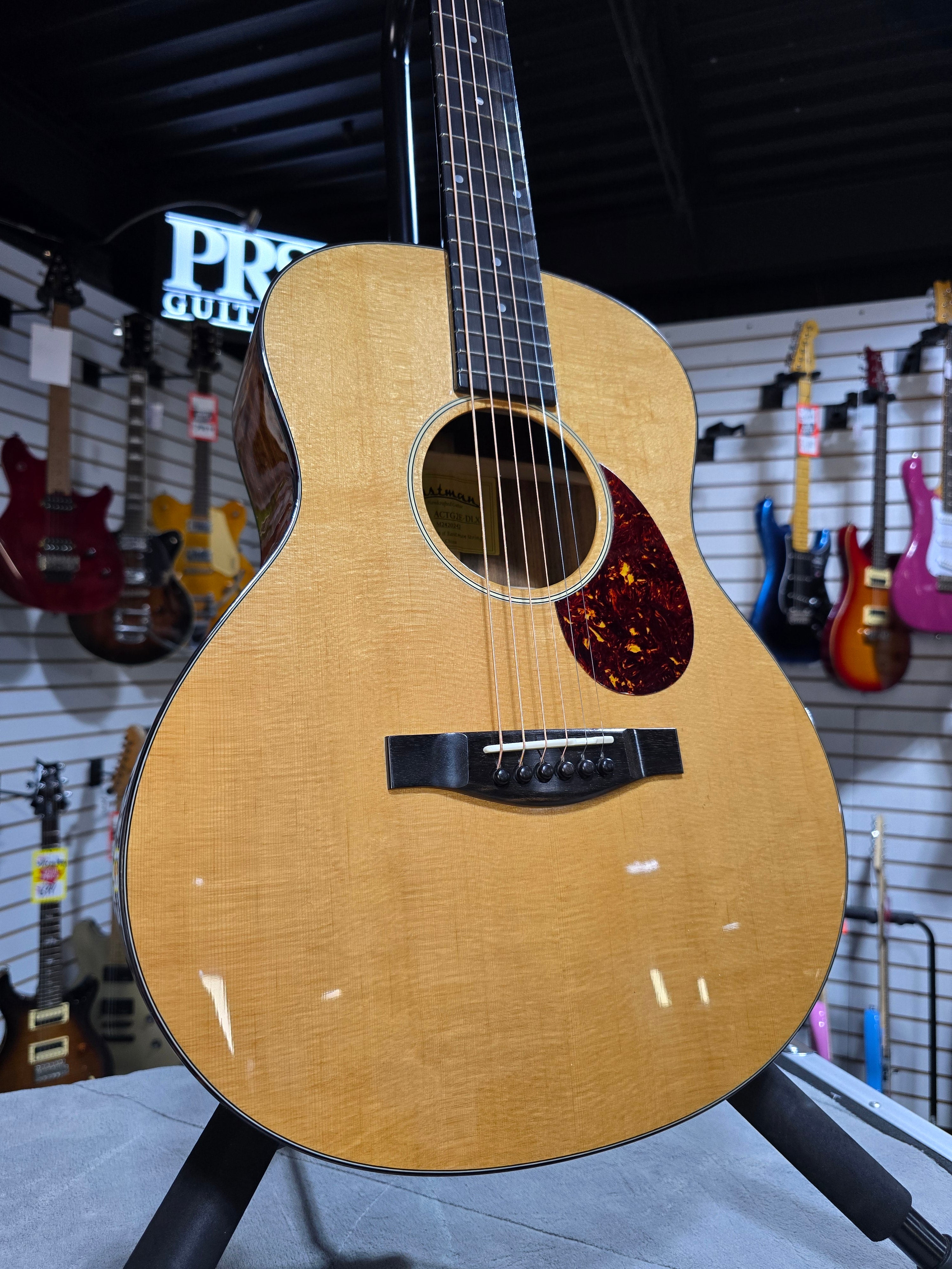 Eastman ACTG2E-DLX Sitka/Ovangkol Travel Guitar w/Gig Bag & PLEK*D #242