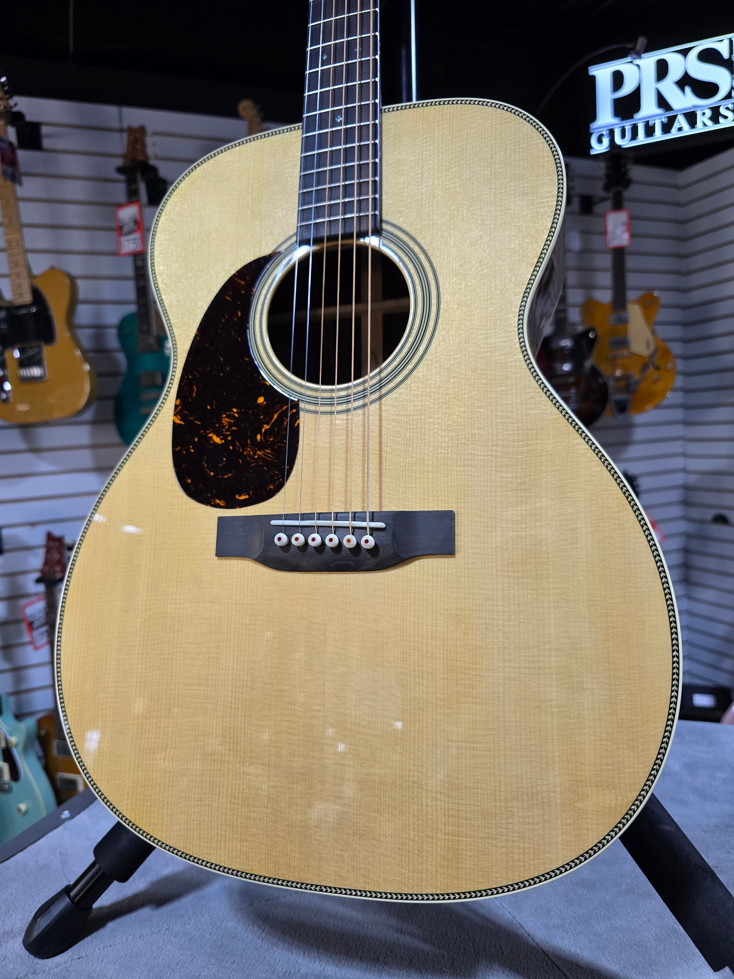 Martin (2025) 000-28 Left Handed Acoustic Guitar - Natural W/ OHSC & PLEK*D #199