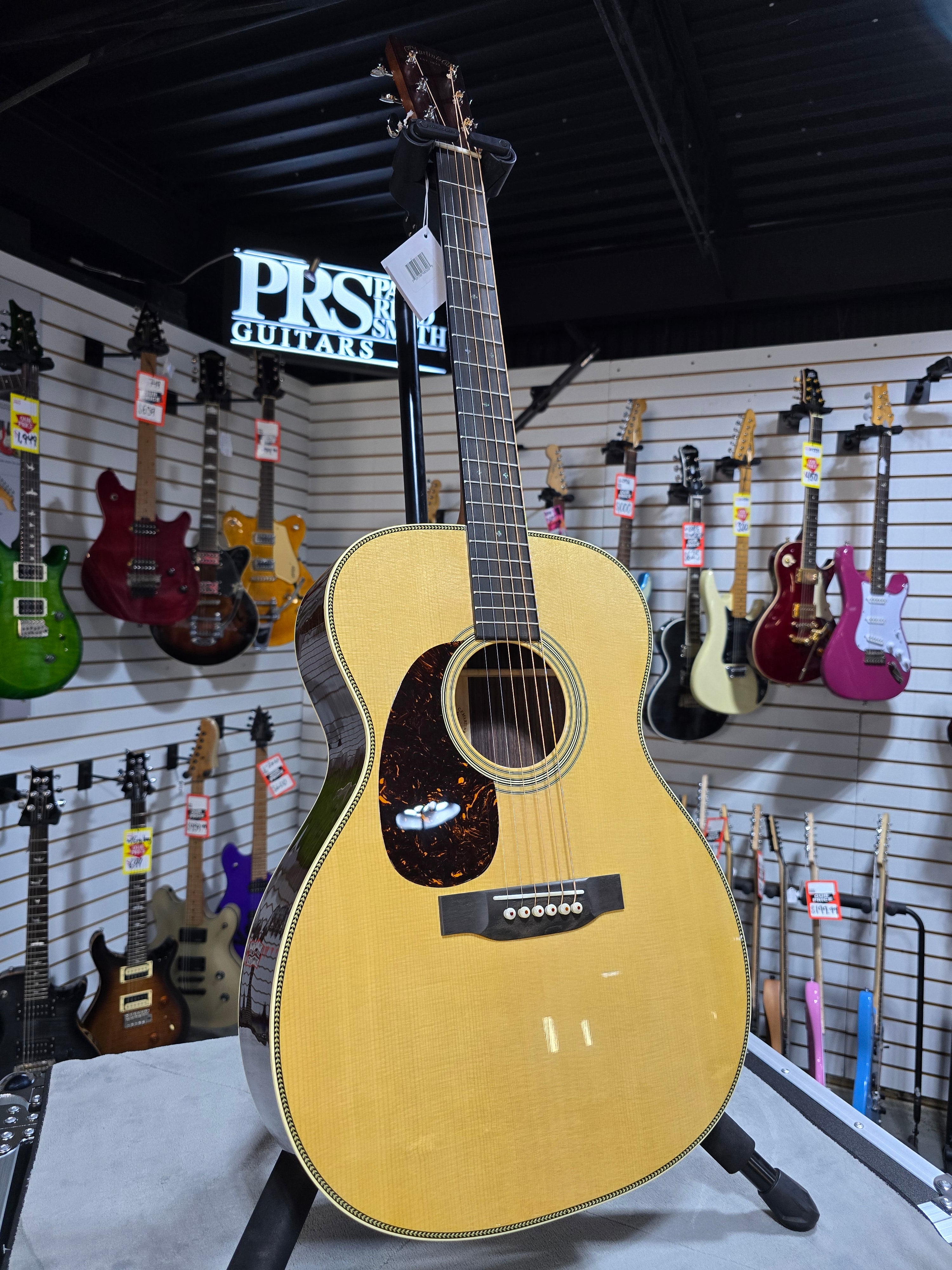 Martin (2025) 000-28 Left Handed Acoustic Guitar - Natural W/ OHSC & PLEK*D #199