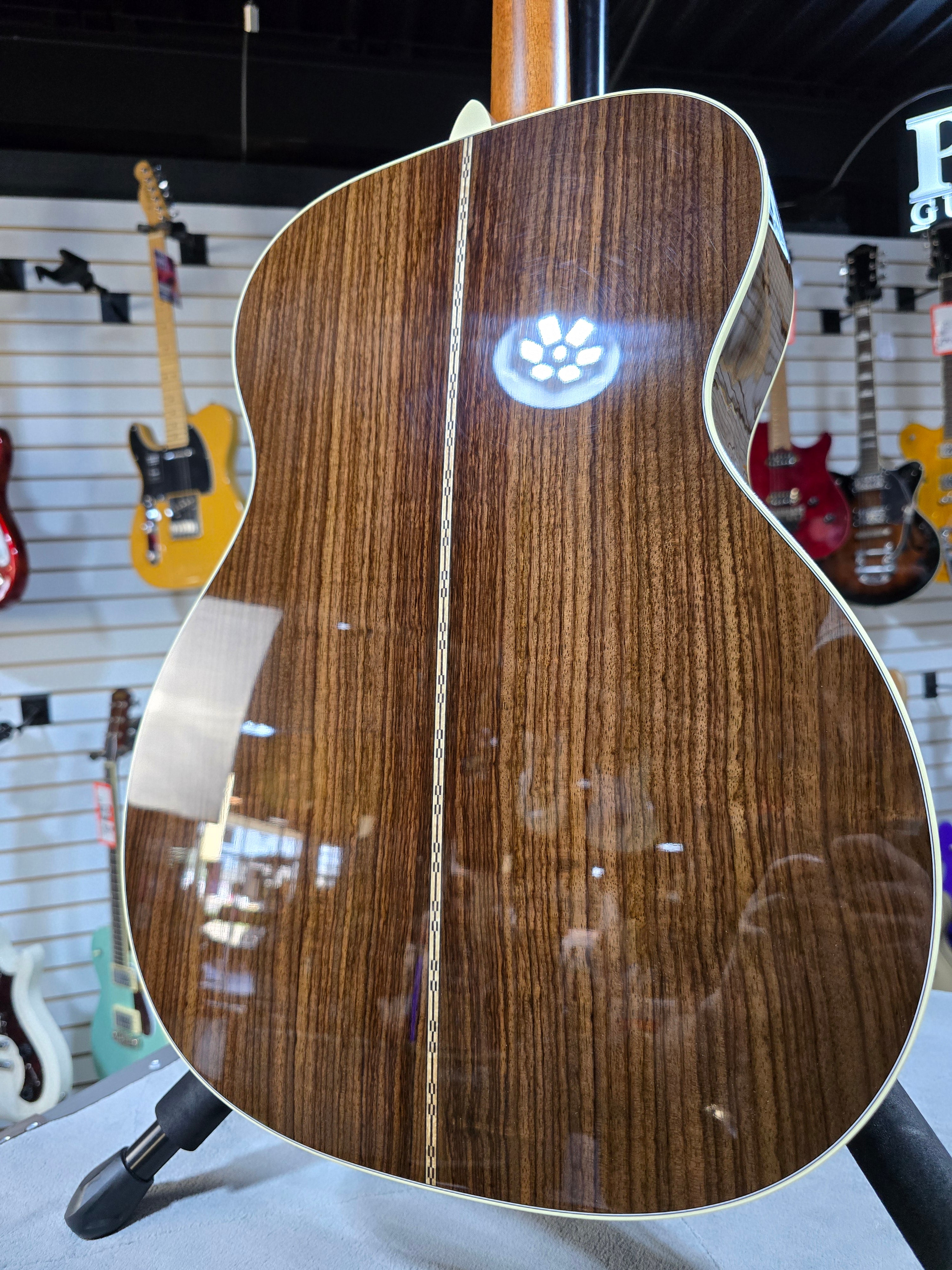 Martin (2025) 000-28 Left Handed Acoustic Guitar - Natural W/ OHSC & PLEK*D #199