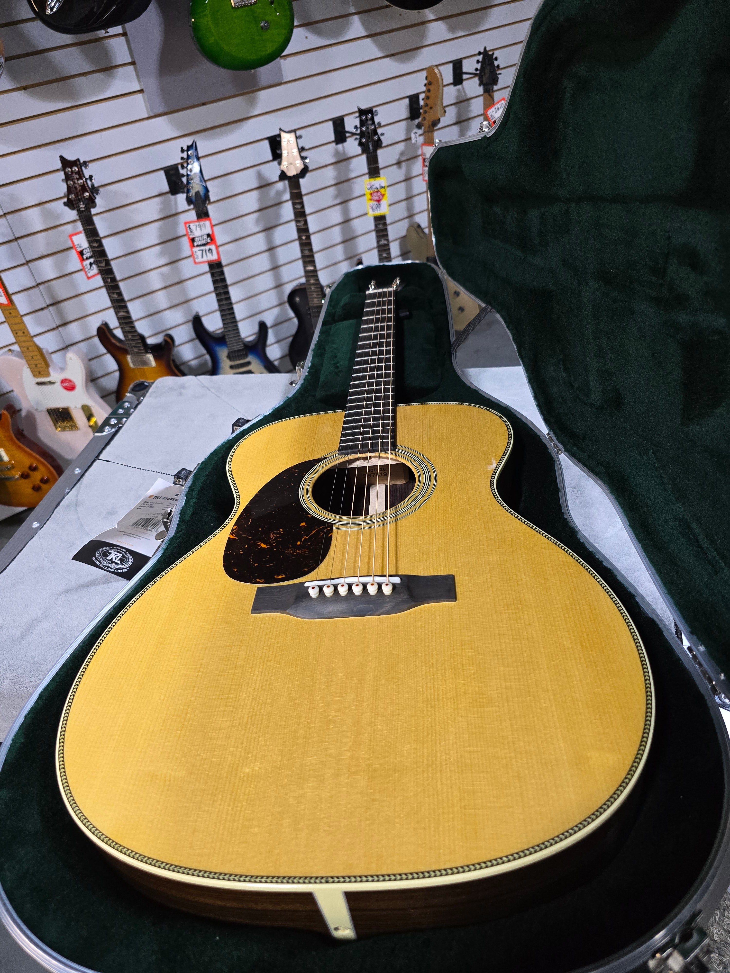 Martin (2025) 000-28 Left Handed Acoustic Guitar - Natural W/ OHSC & PLEK*D #199