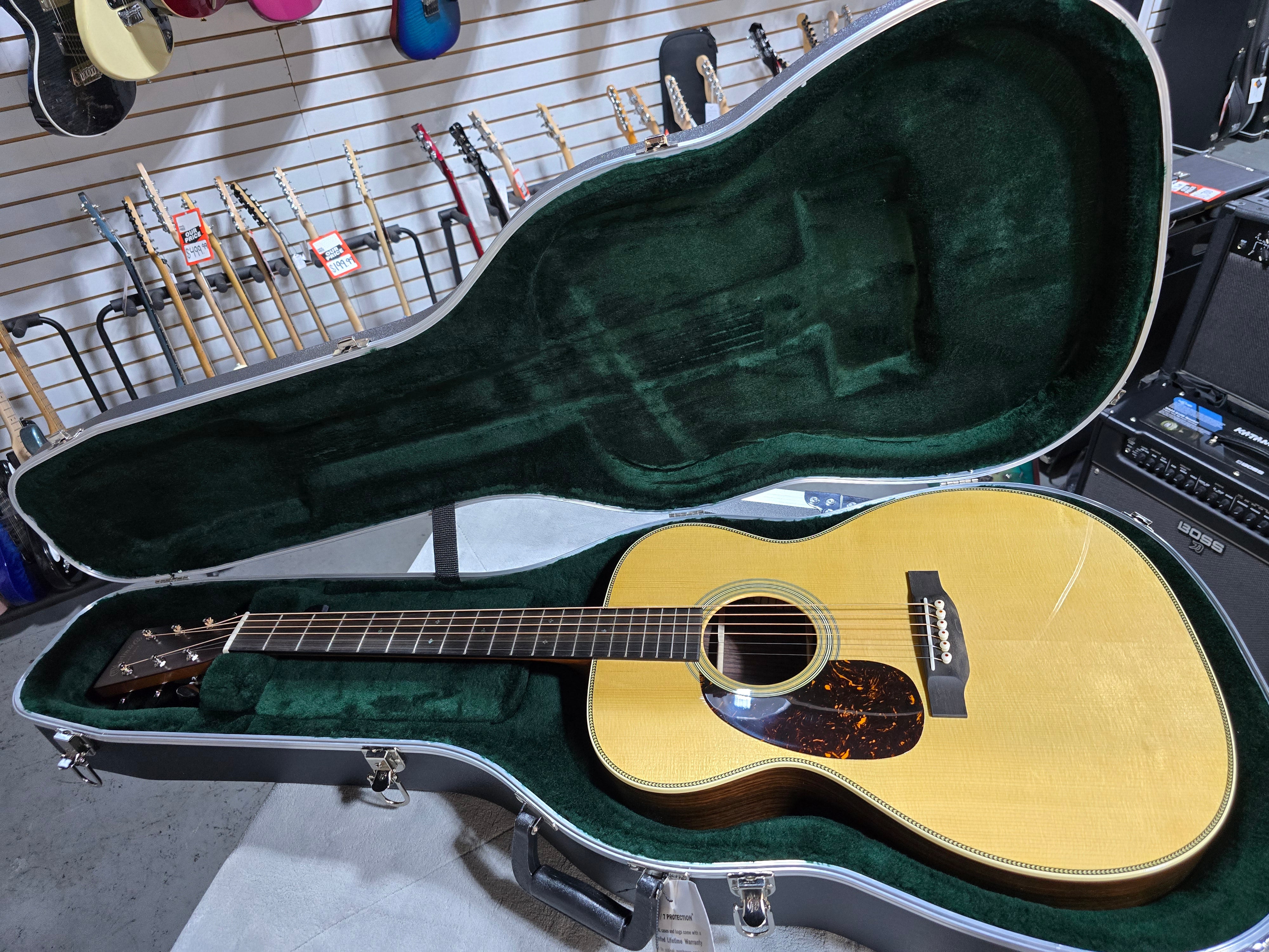 Martin (2025) 000-28 Left Handed Acoustic Guitar - Natural W/ OHSC & PLEK*D #199