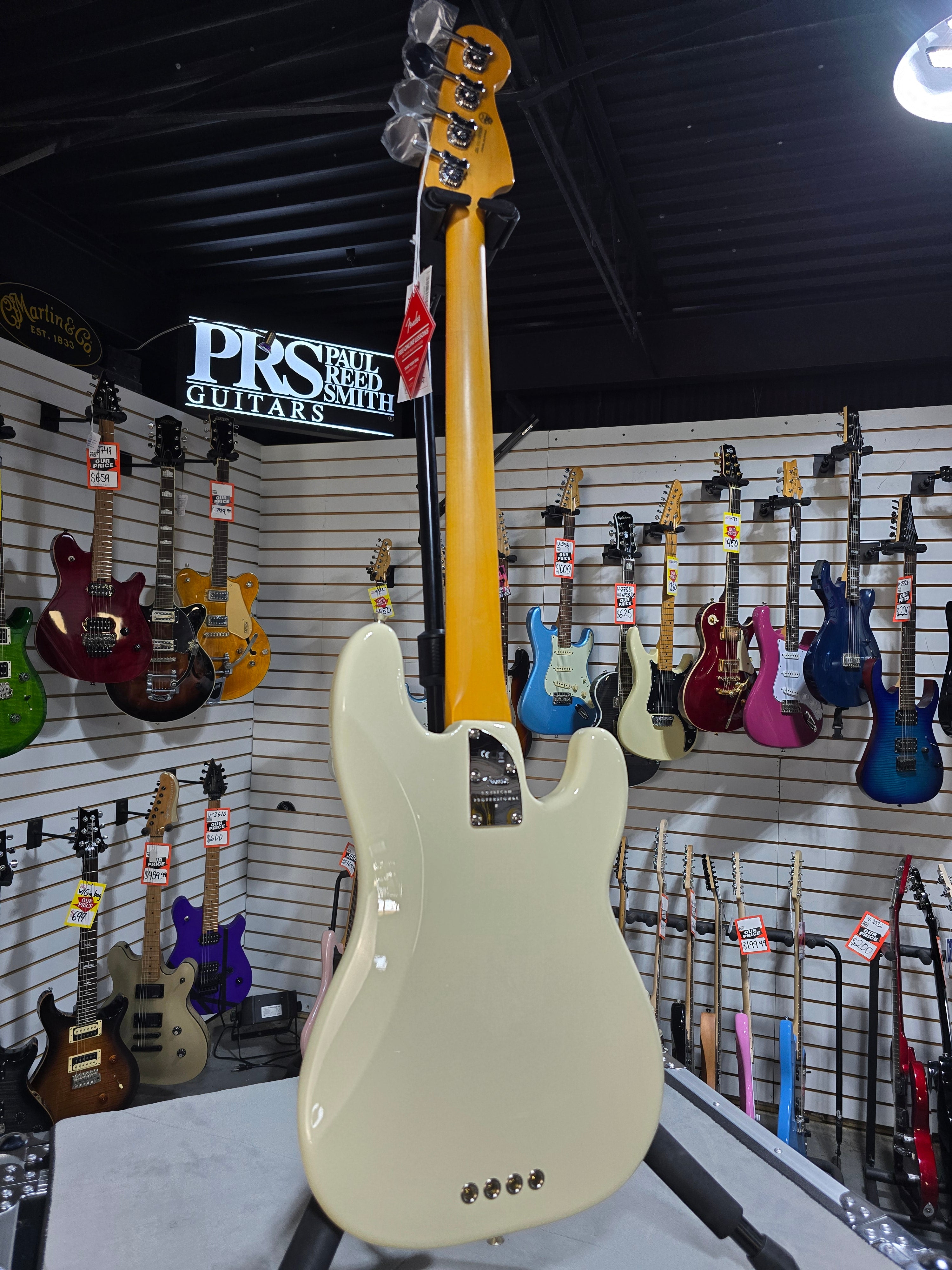 American Professional II Left-Handed Precision Bass - Olympic White w/Rosewood Fingerboard #281 GET PLEK'D!