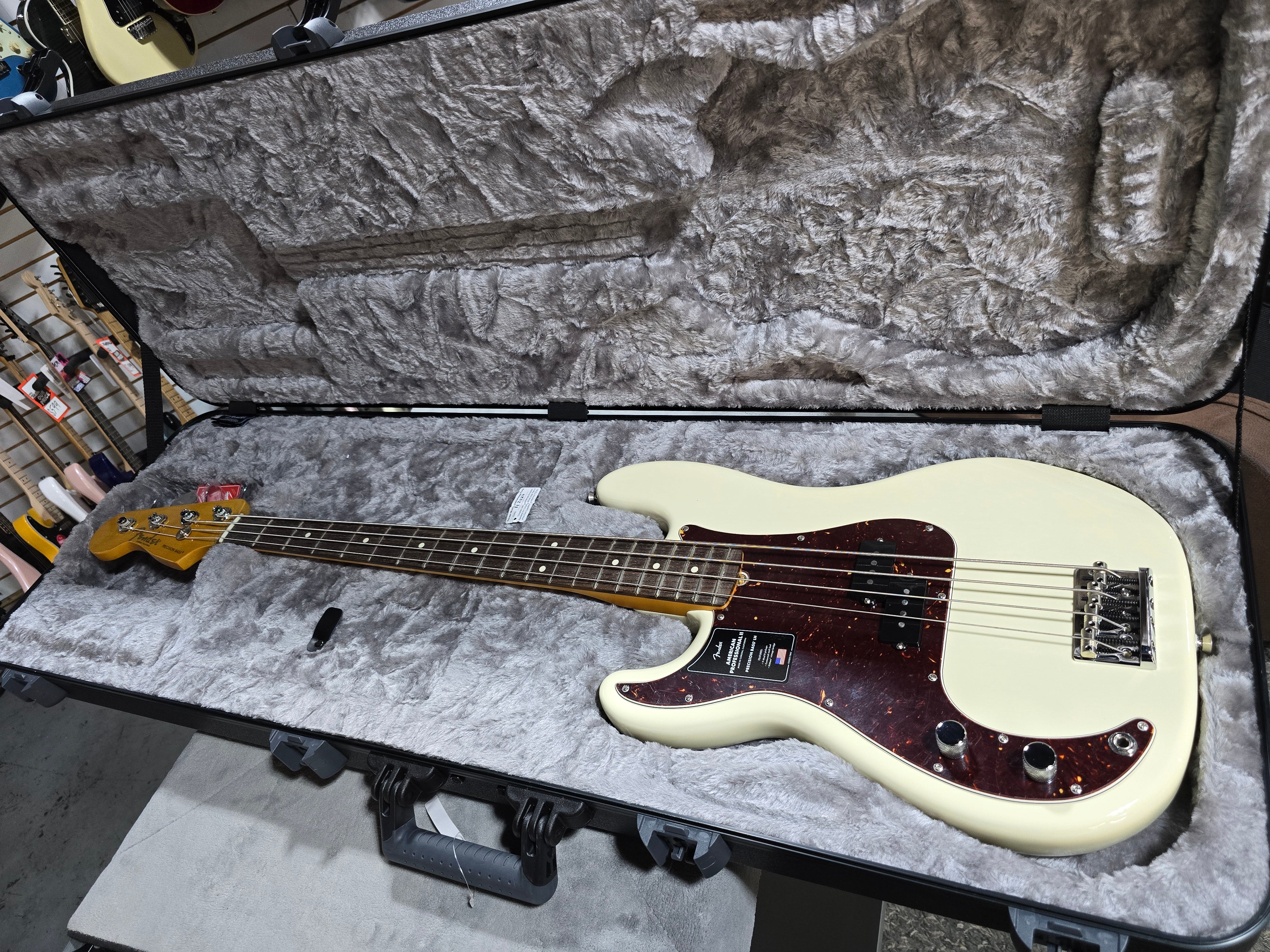 American Professional II Left-Handed Precision Bass - Olympic White w/Rosewood Fingerboard #281 GET PLEK'D!