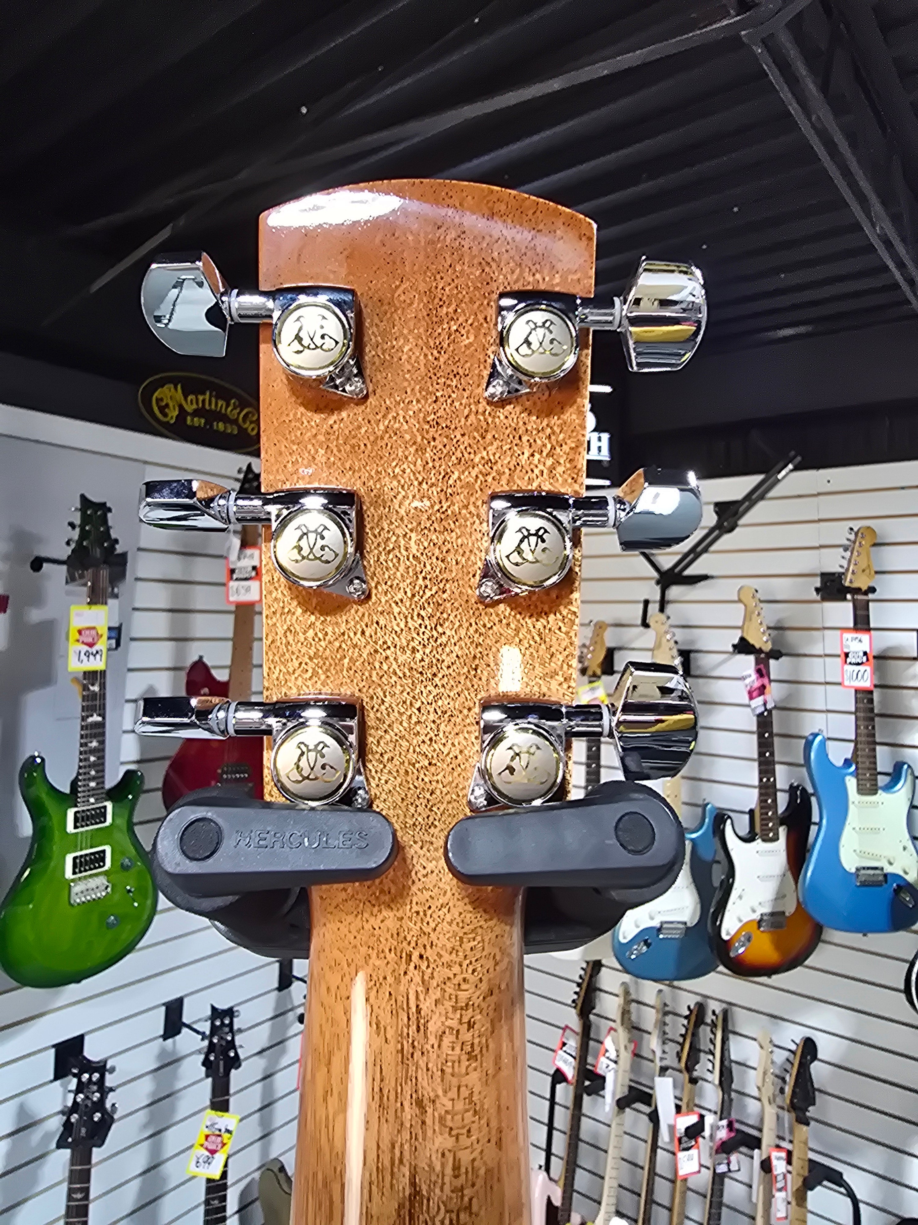 Larrivee OM-10 Acoustic Guitar - Natural - OHSC & PLEK*D