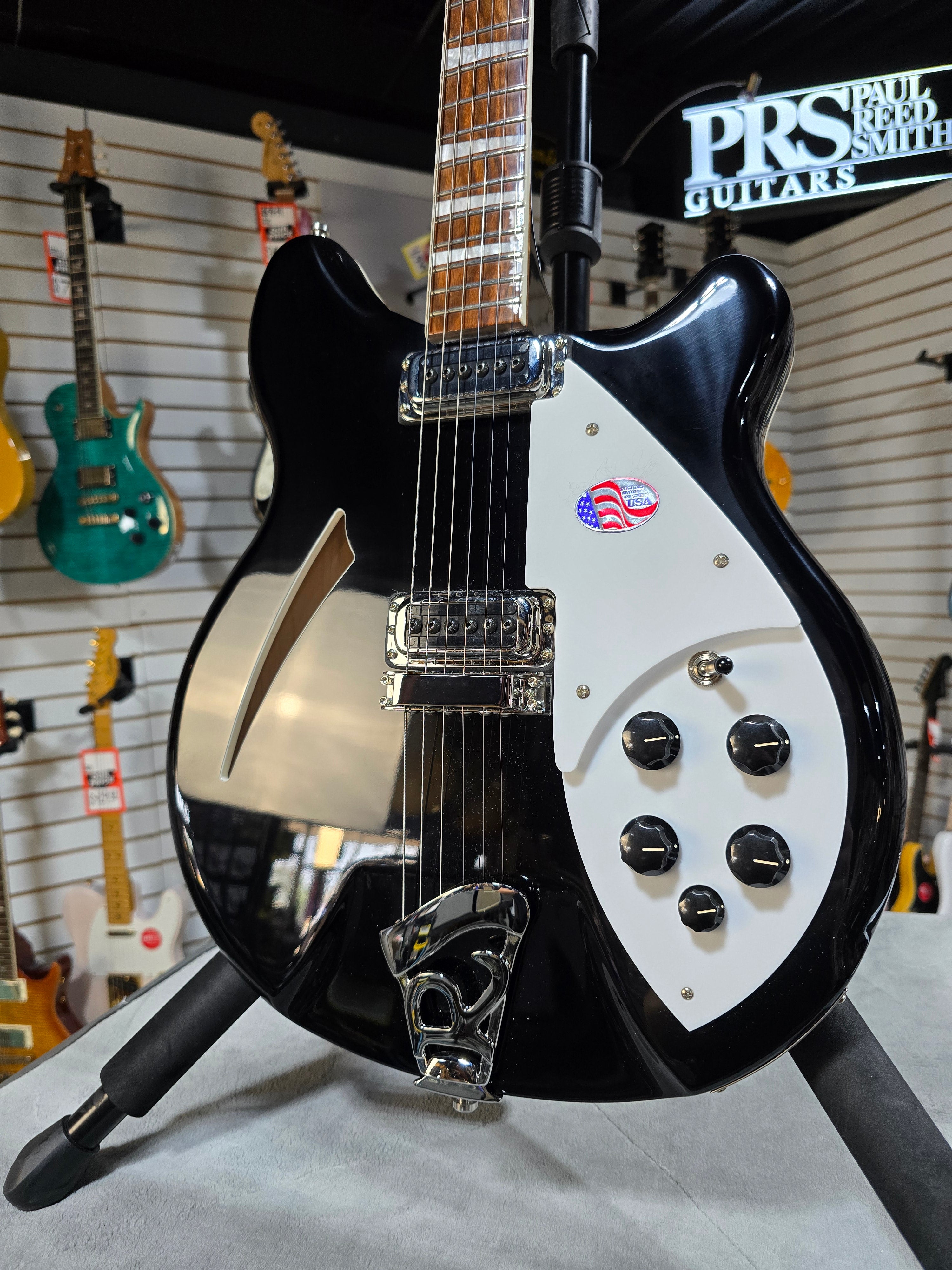 Rickenbacker 360 2025 - Jetglo w/OHSC #751