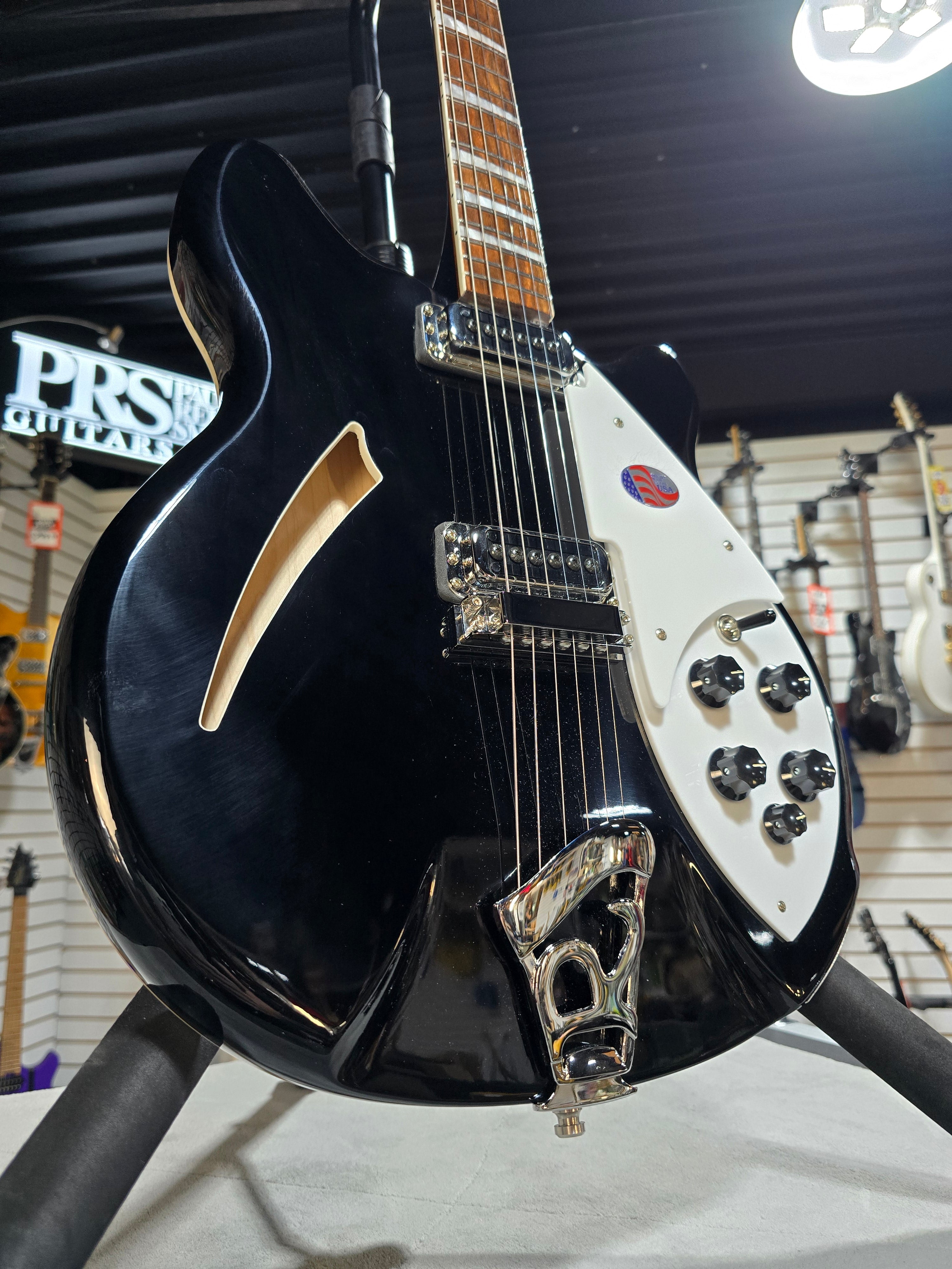 Rickenbacker 360 2025 - Jetglo w/OHSC #751