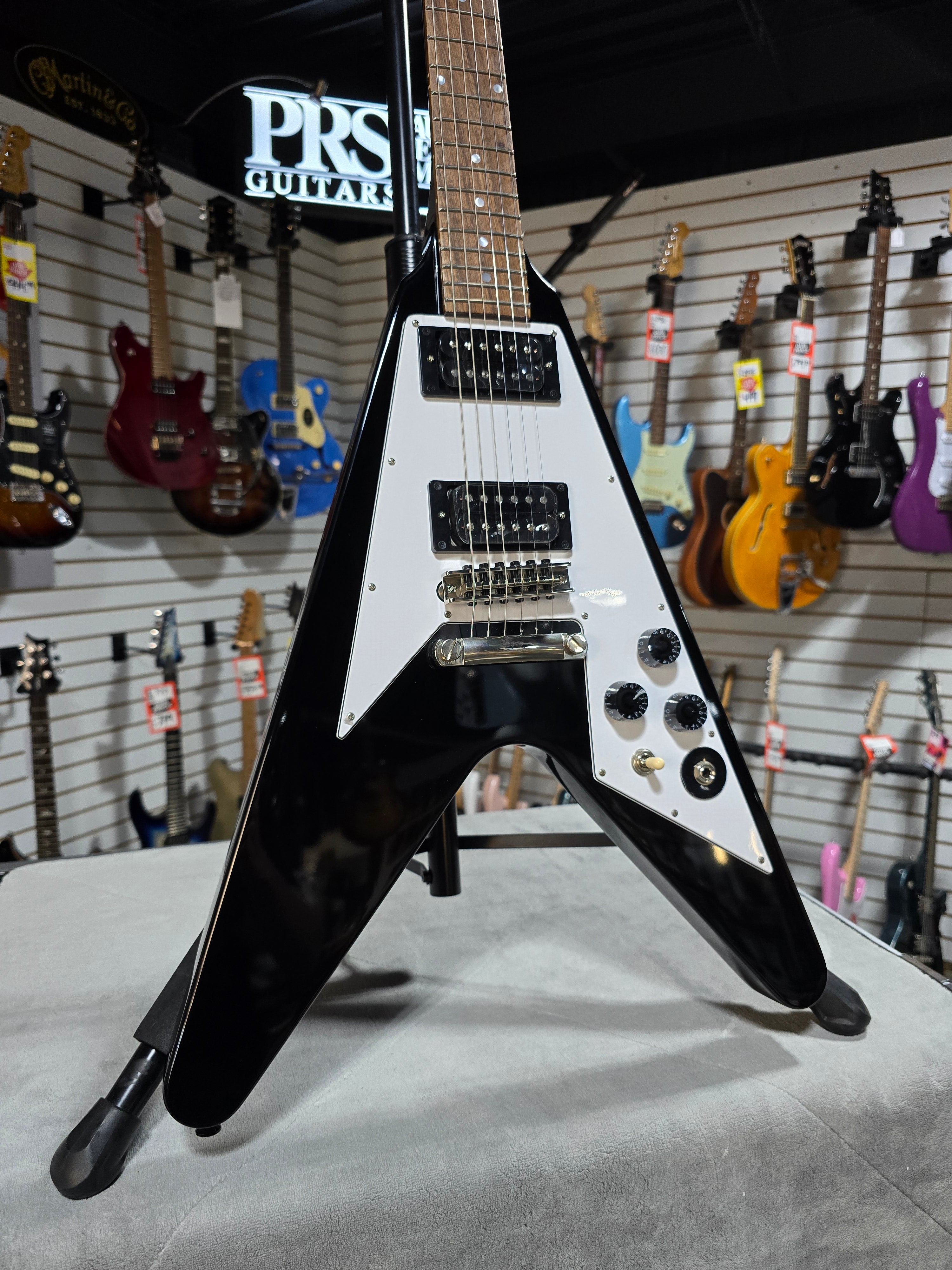 Epiphone Kirk Hammett 1979 Flying V - Ebony W/ OHSC & PLEK*D #902