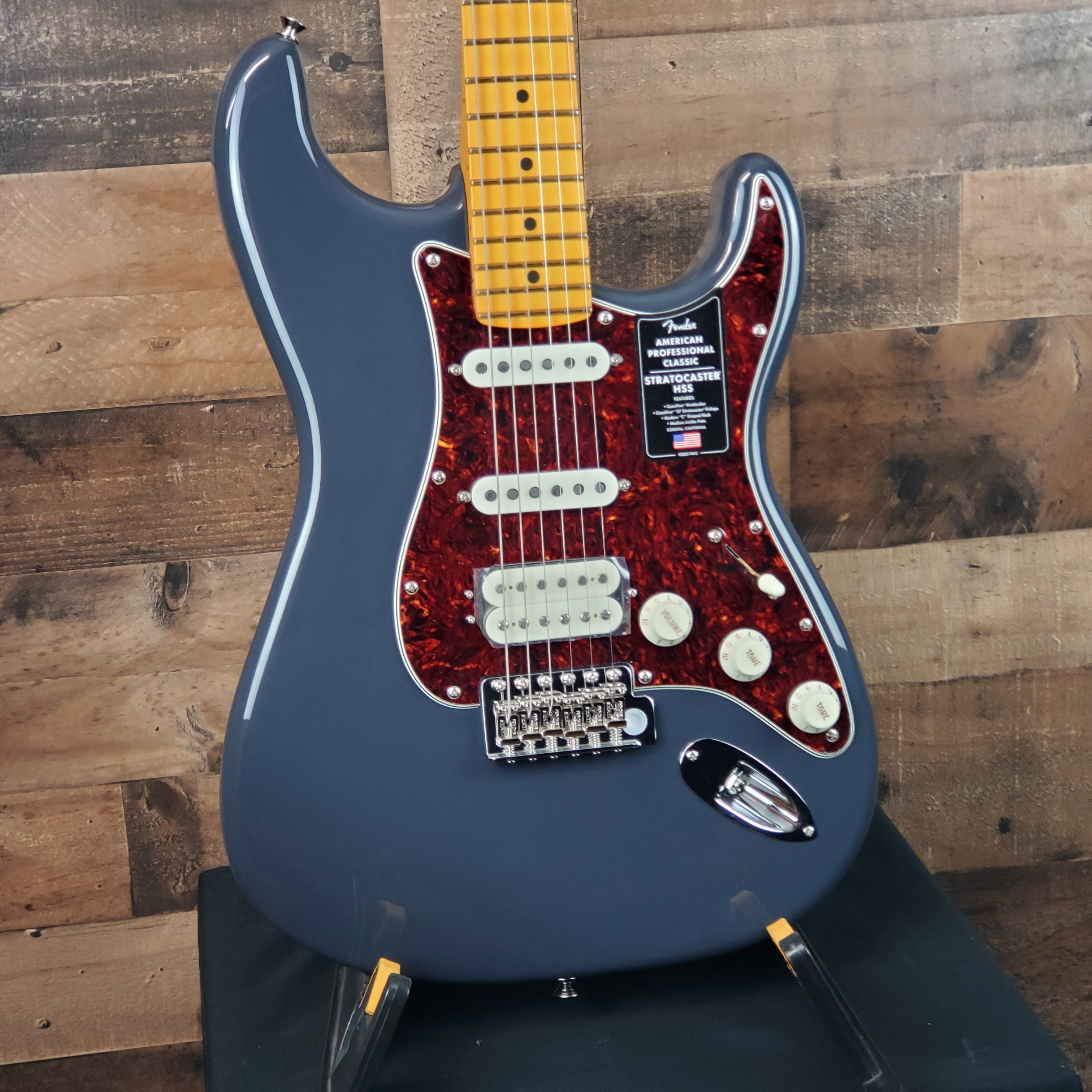 Fender American Professional Classic Stratocaster HSS Electric Guitar - Faded Black, Gig Bag, 538