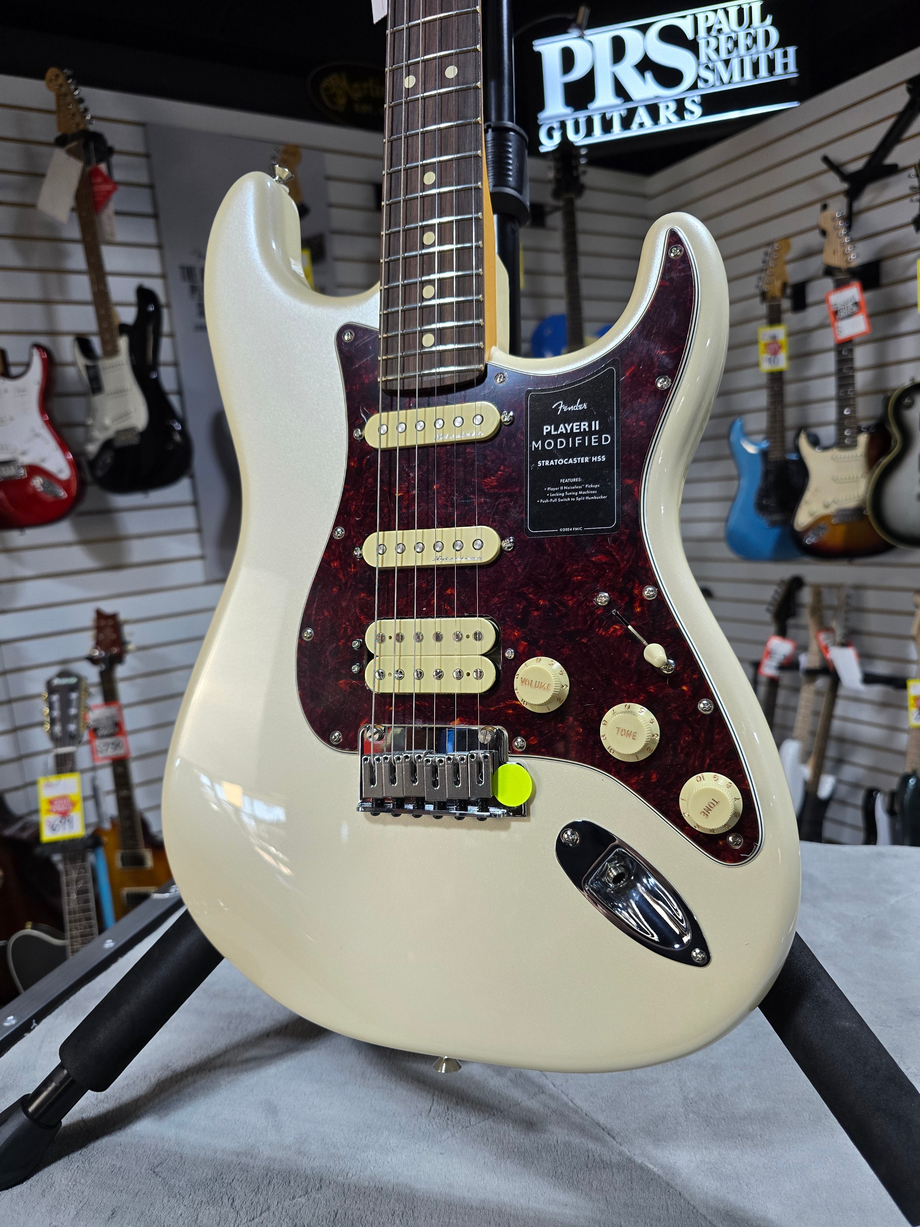 Fender Player II Modified Stratocaster 2025 Electric Guitar - Olympic Pearl w/ Gig Bag & PLEK*D #547
