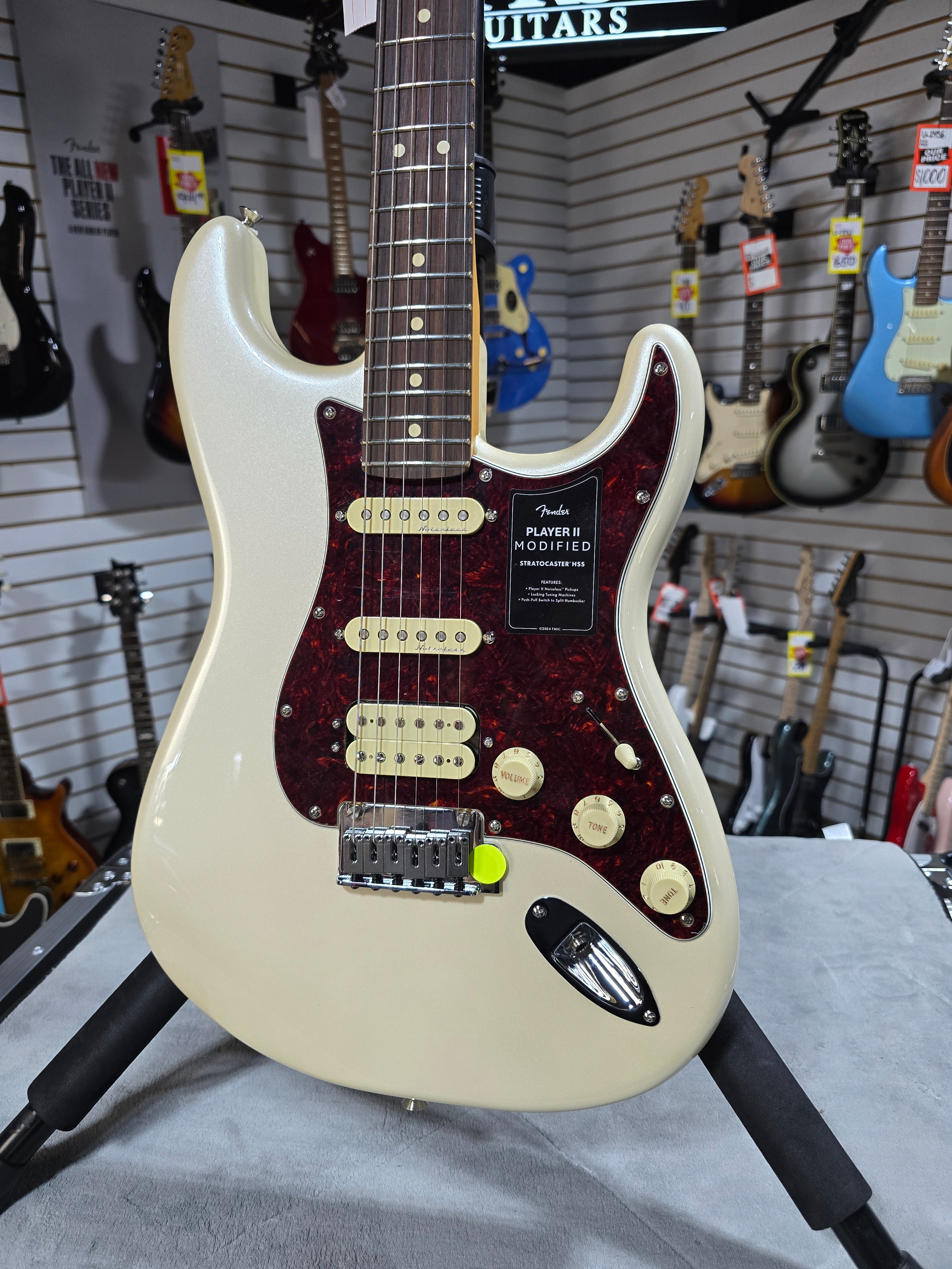 Fender Player II Modified Stratocaster 2025 Electric Guitar - Olympic Pearl w/ Gig Bag & PLEK*D #547