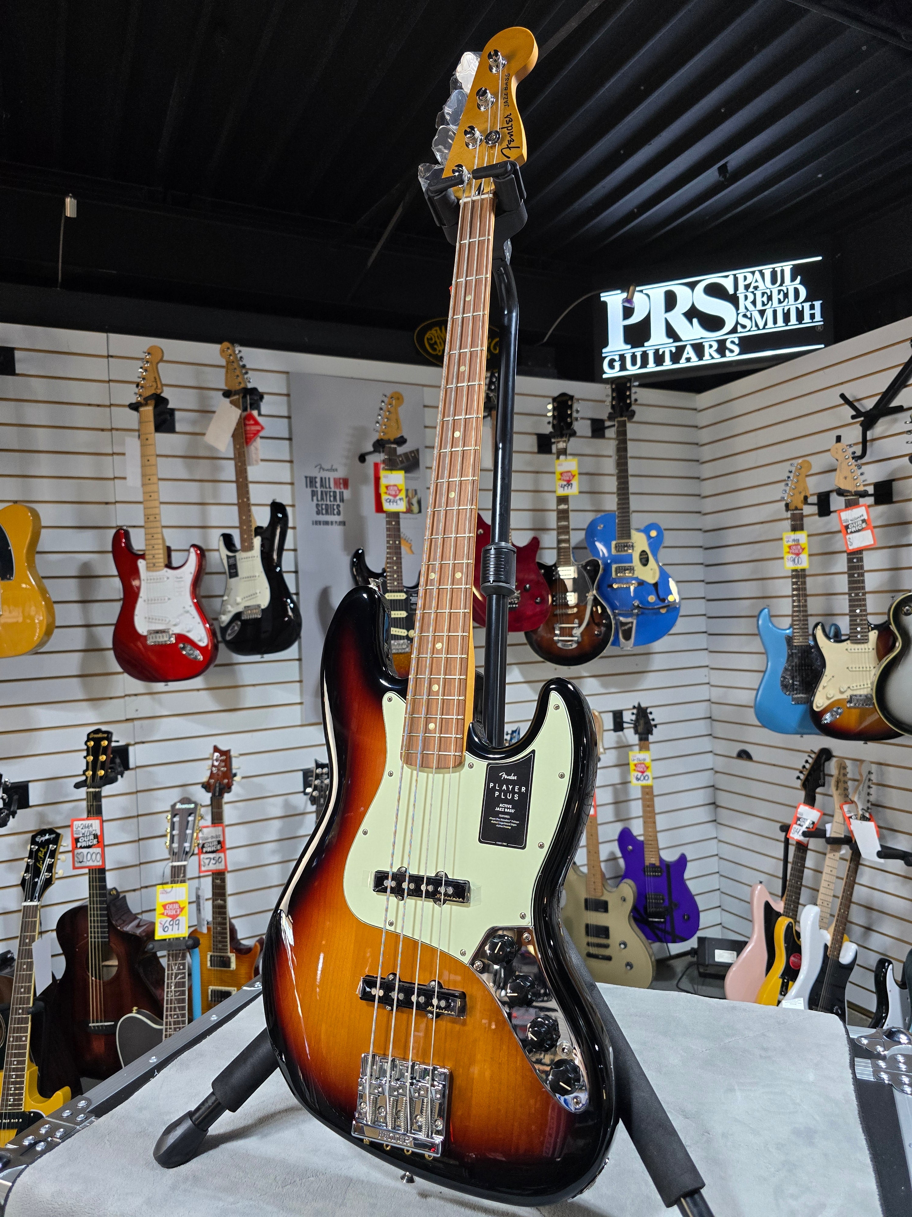 Fender Player Plus Active Jazz Bass - 3 Tone Sunburst w/ Gig Bag & PKEK*D #195