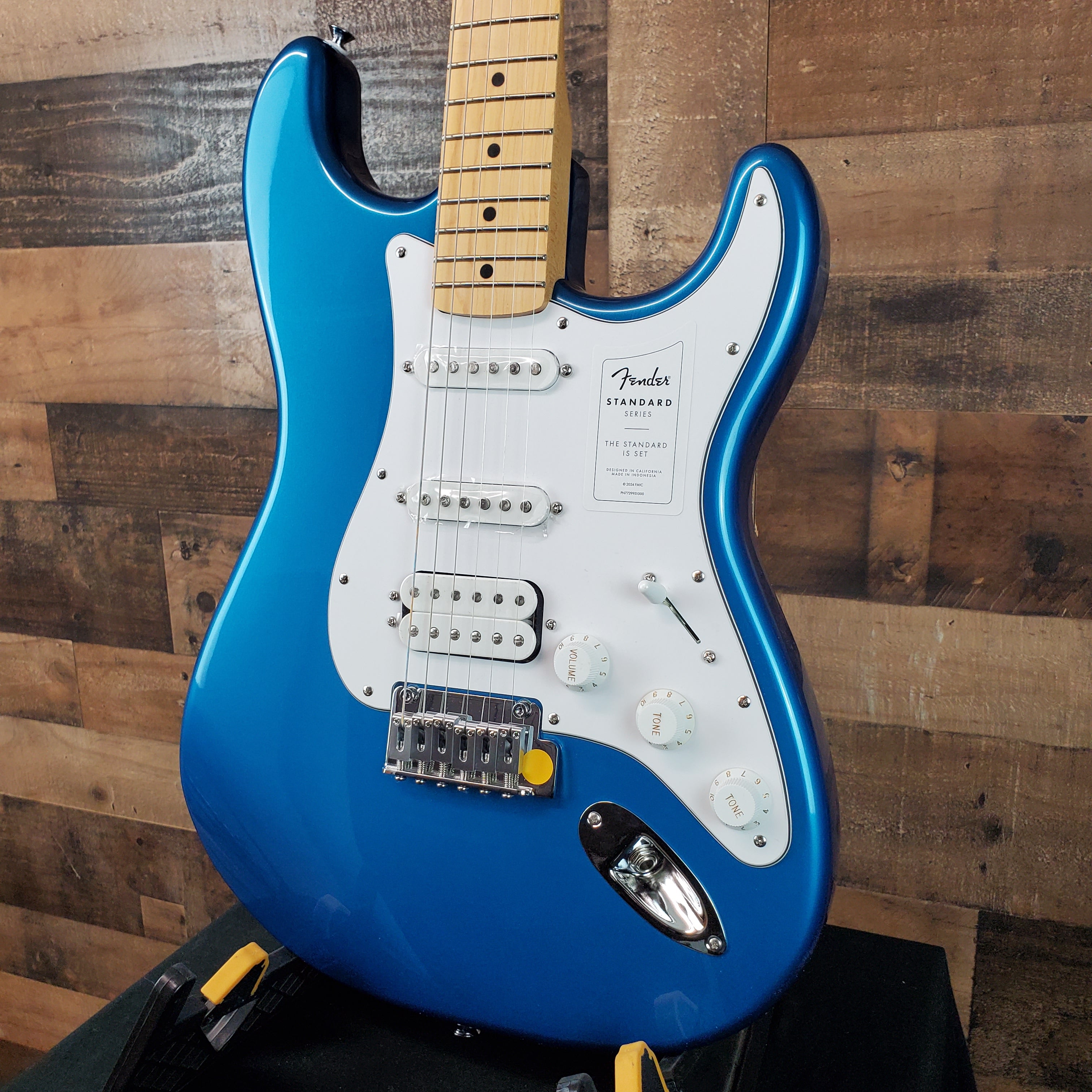 Fender Standard Stratocaster HSS Electric Guitar - Aqua Marine Metallic 889