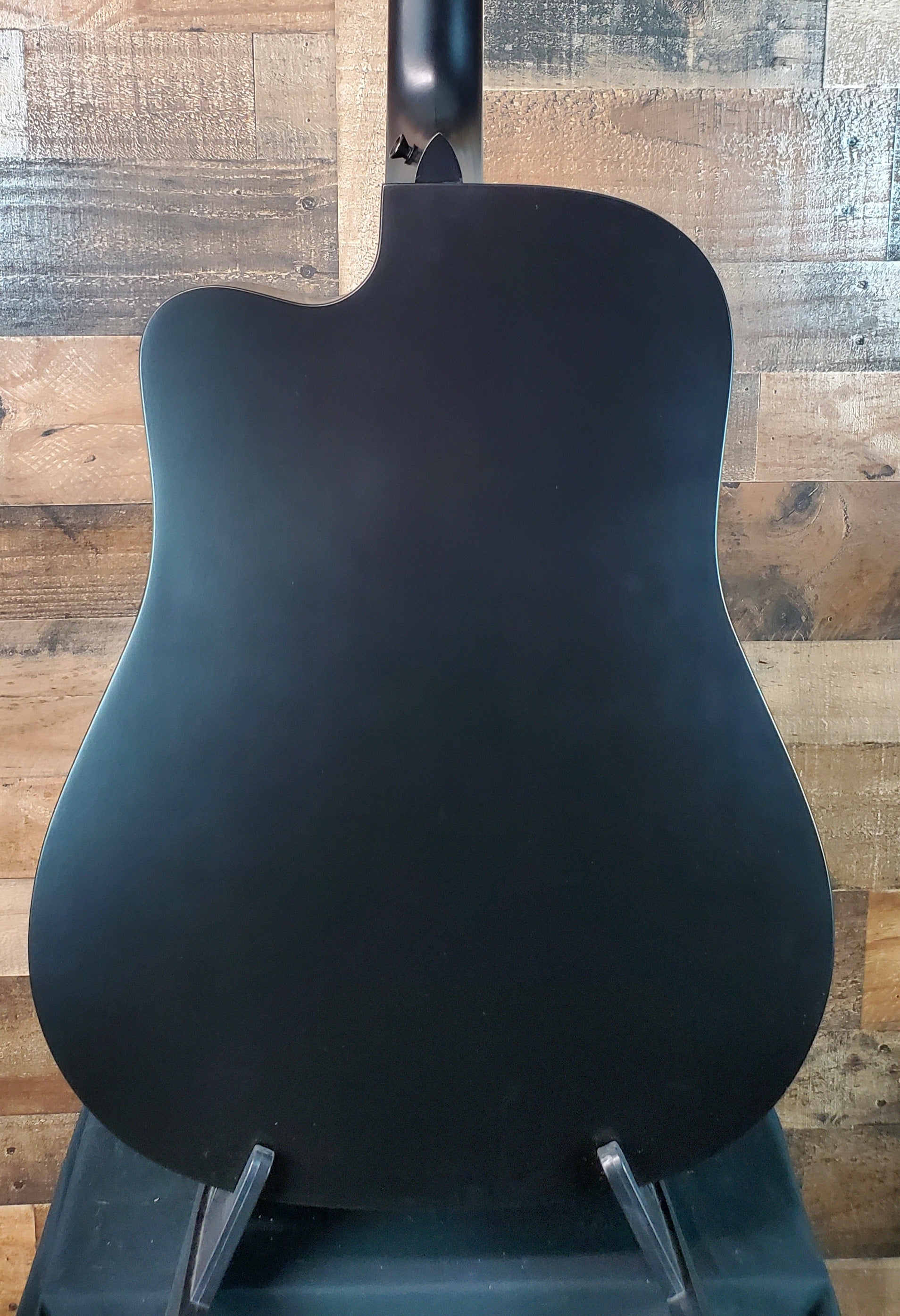 Martin Road Series DC-10E Modern 2026- Black 883