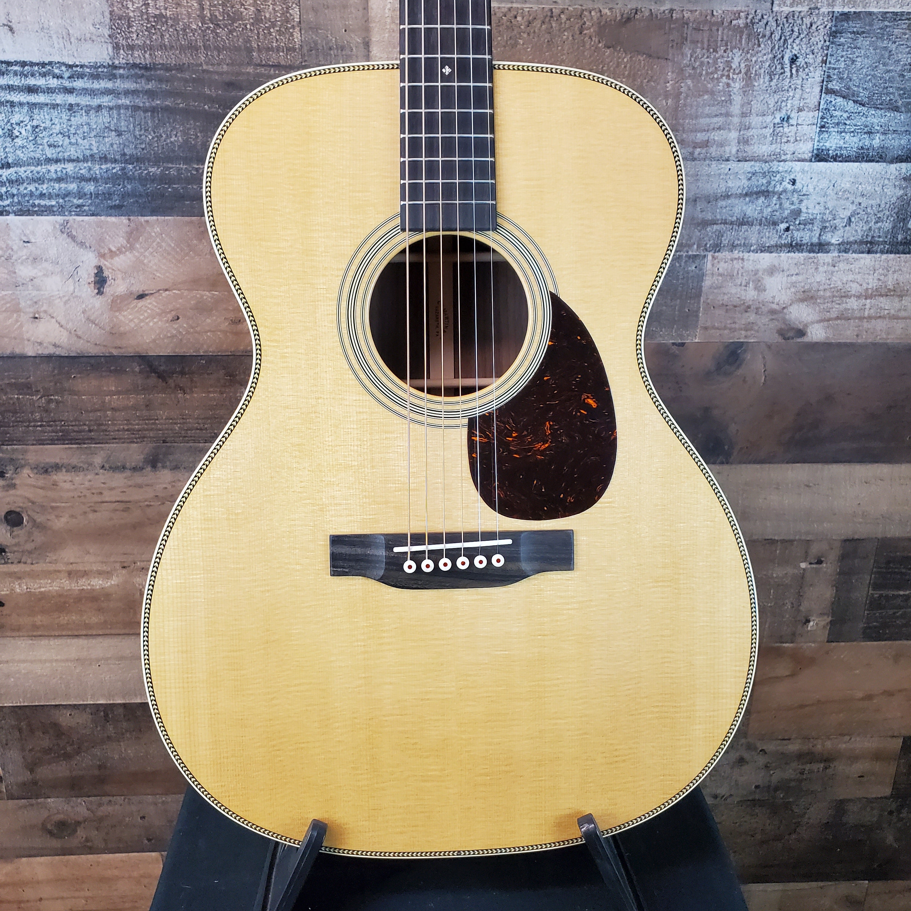 Martin OM28 (2025) Standard Series, Natural w/ Aging Toner, #085