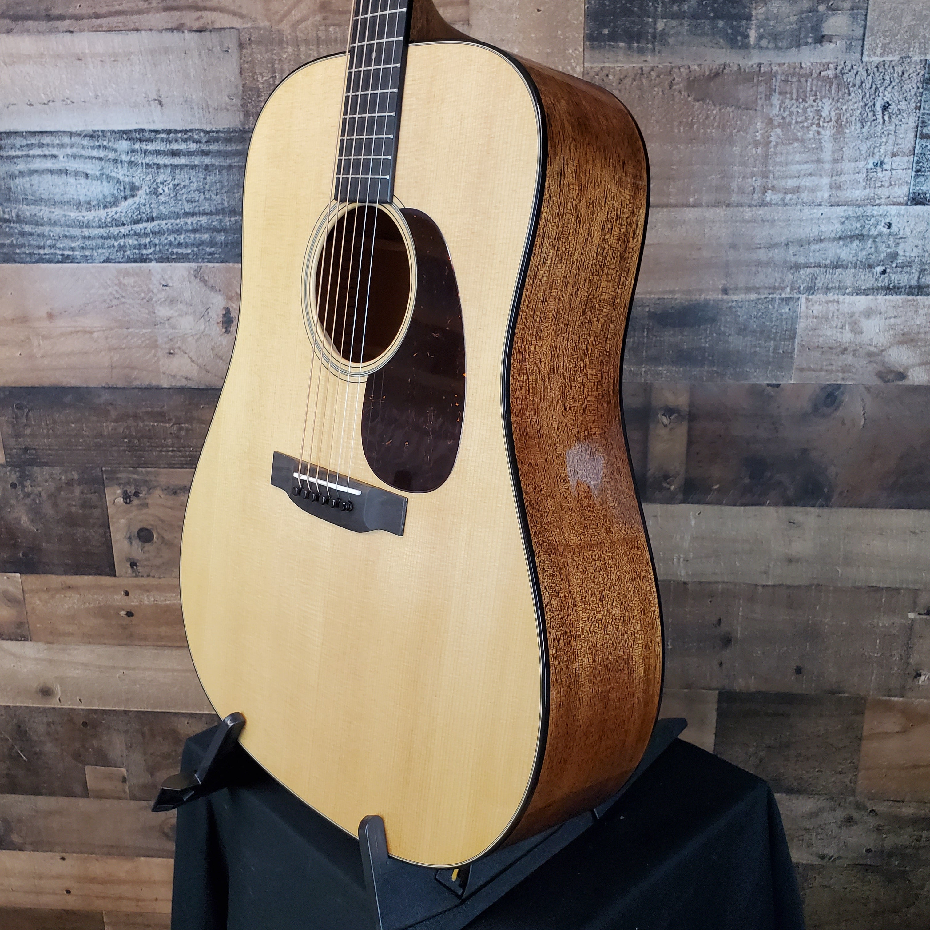 Martin Super D-18 Acoustic Guitar - Natural, Hardcase, Free Ship, 763