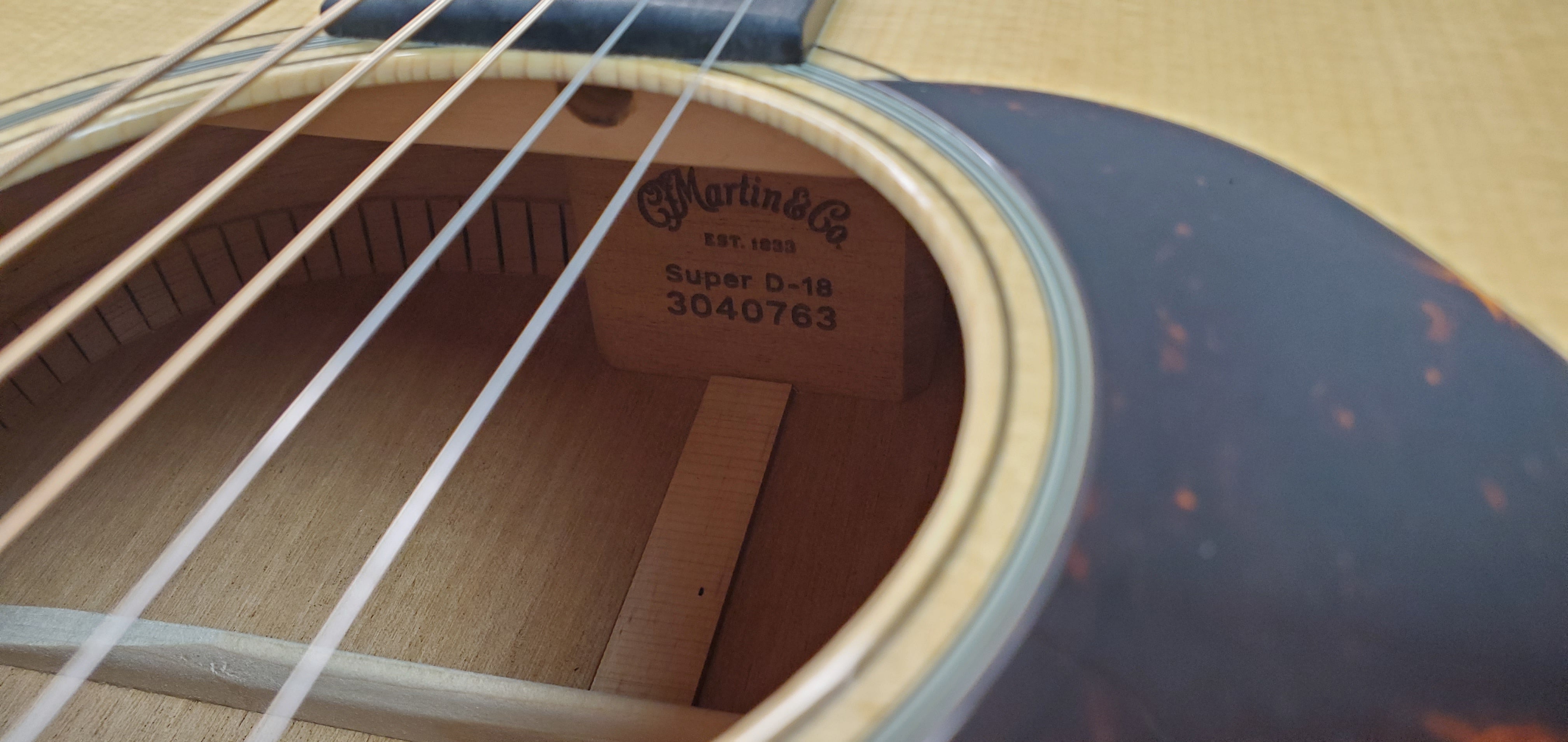 Martin Super D-18 Acoustic Guitar - Natural, Hardcase, Free Ship, 763